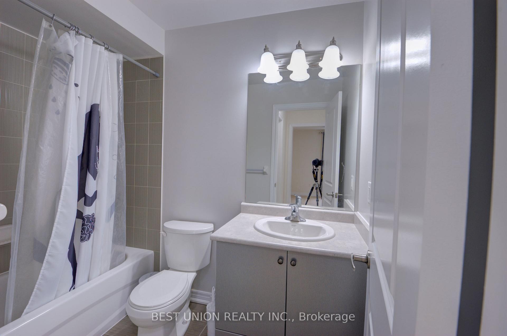 Photo 18 of 196 Donald Sim Avenue, Markham, Cornell — HOMEH