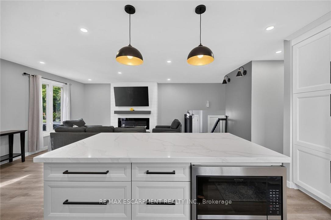 Photo 17 of 15 Miller Crescent, Norfolk, Simcoe — HOMEH