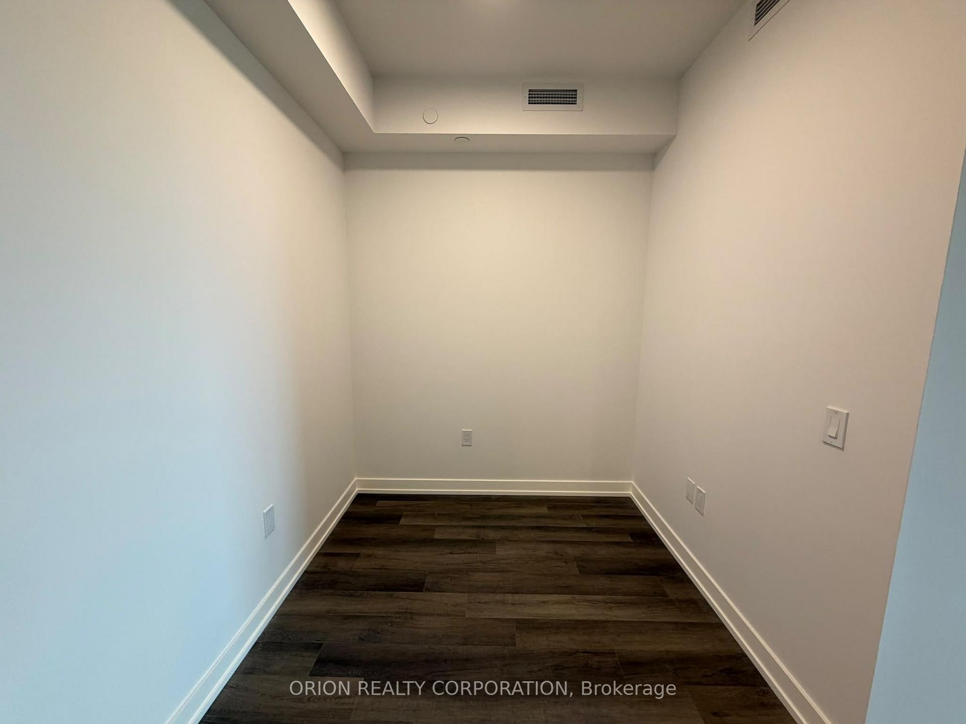 Photo 5 of Unit 2109, 5 Meadowdale Road, Vaughan, Vaughan Corporate Centre — HOMEH