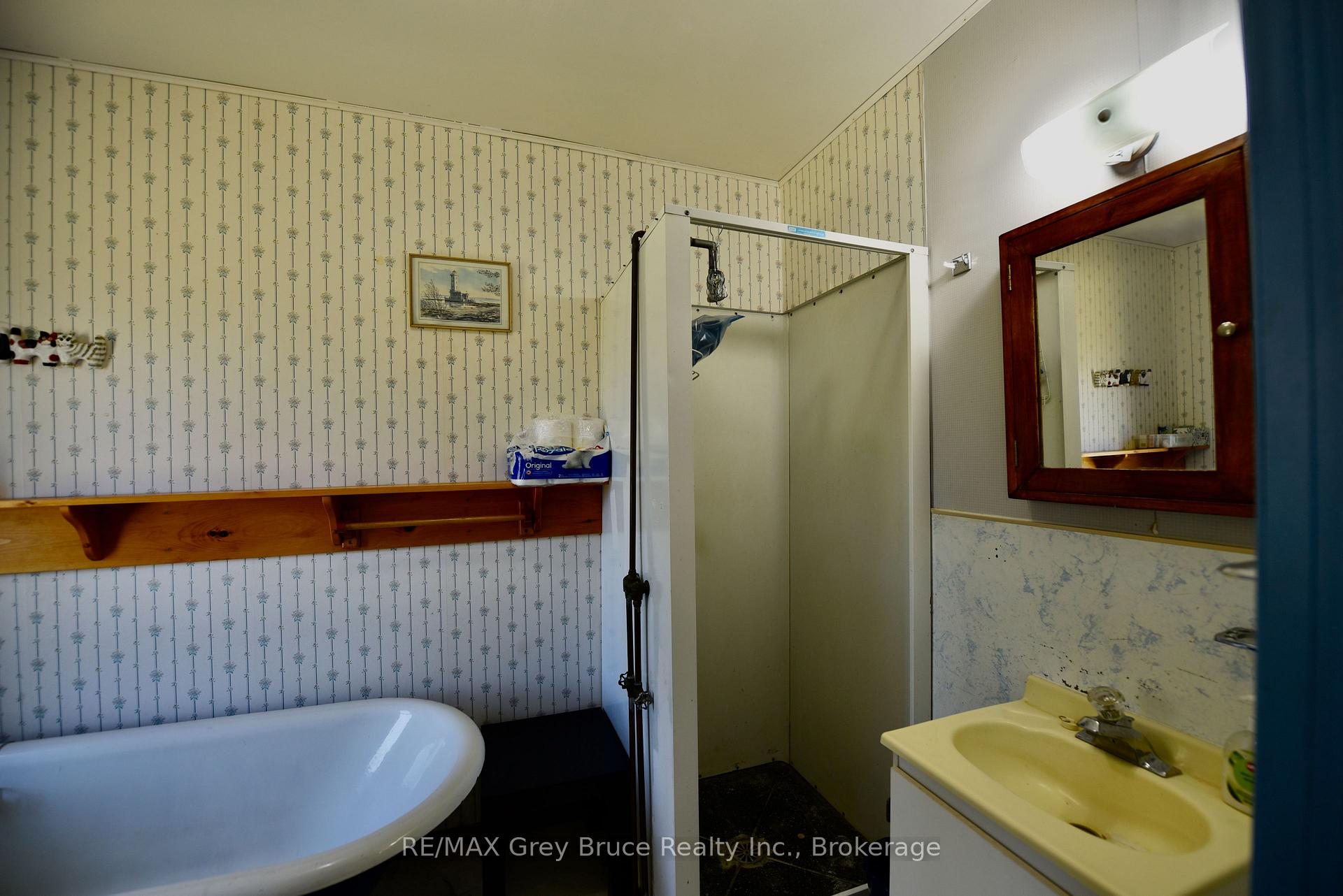 Photo 16 of 226 Bartley Drive, Northern Bruce Peninsula — HOMEH