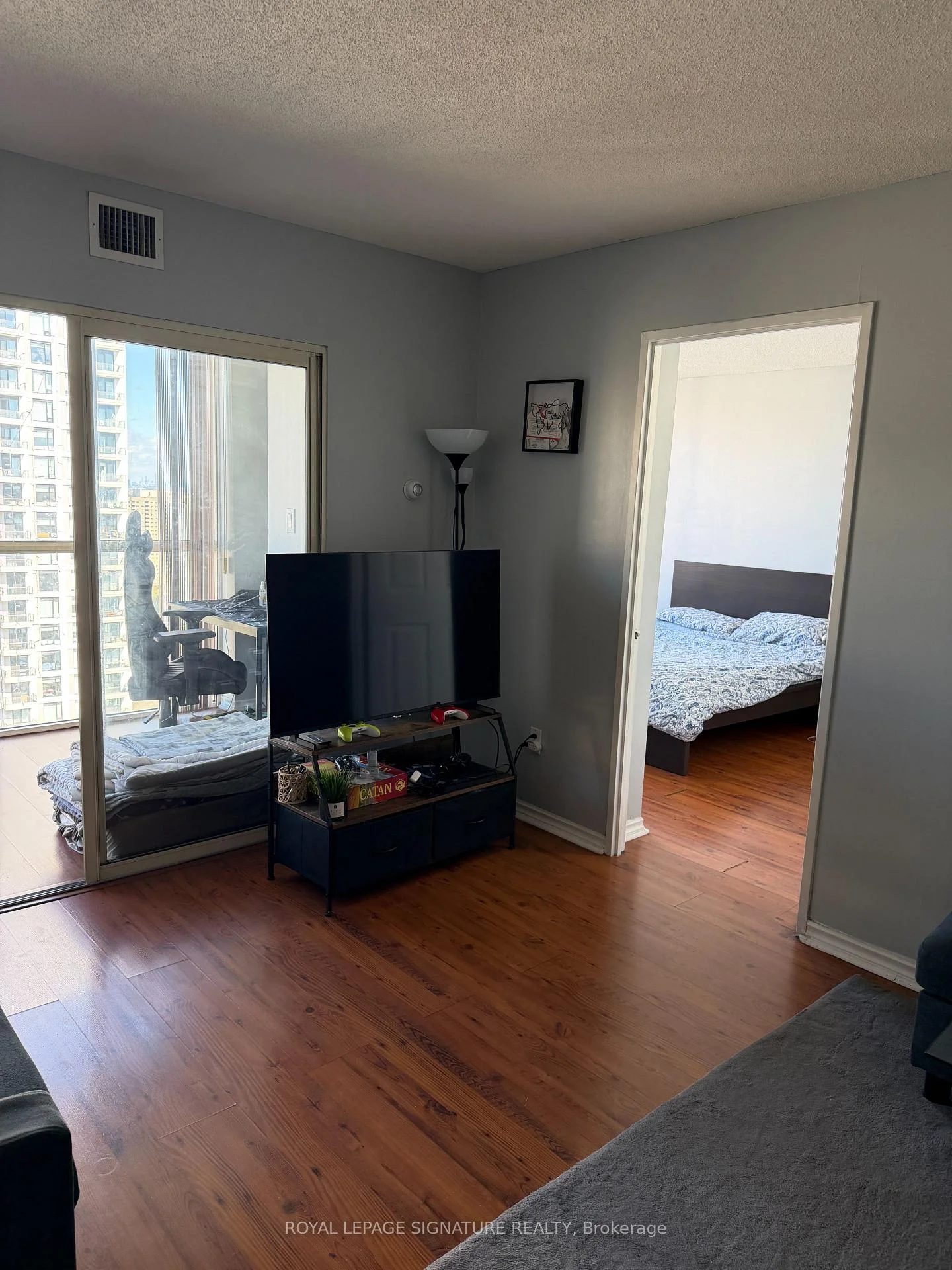 Photo 8 of Unit 2112, 285 Enfield Place, Mississauga, City Centre — HOMEH