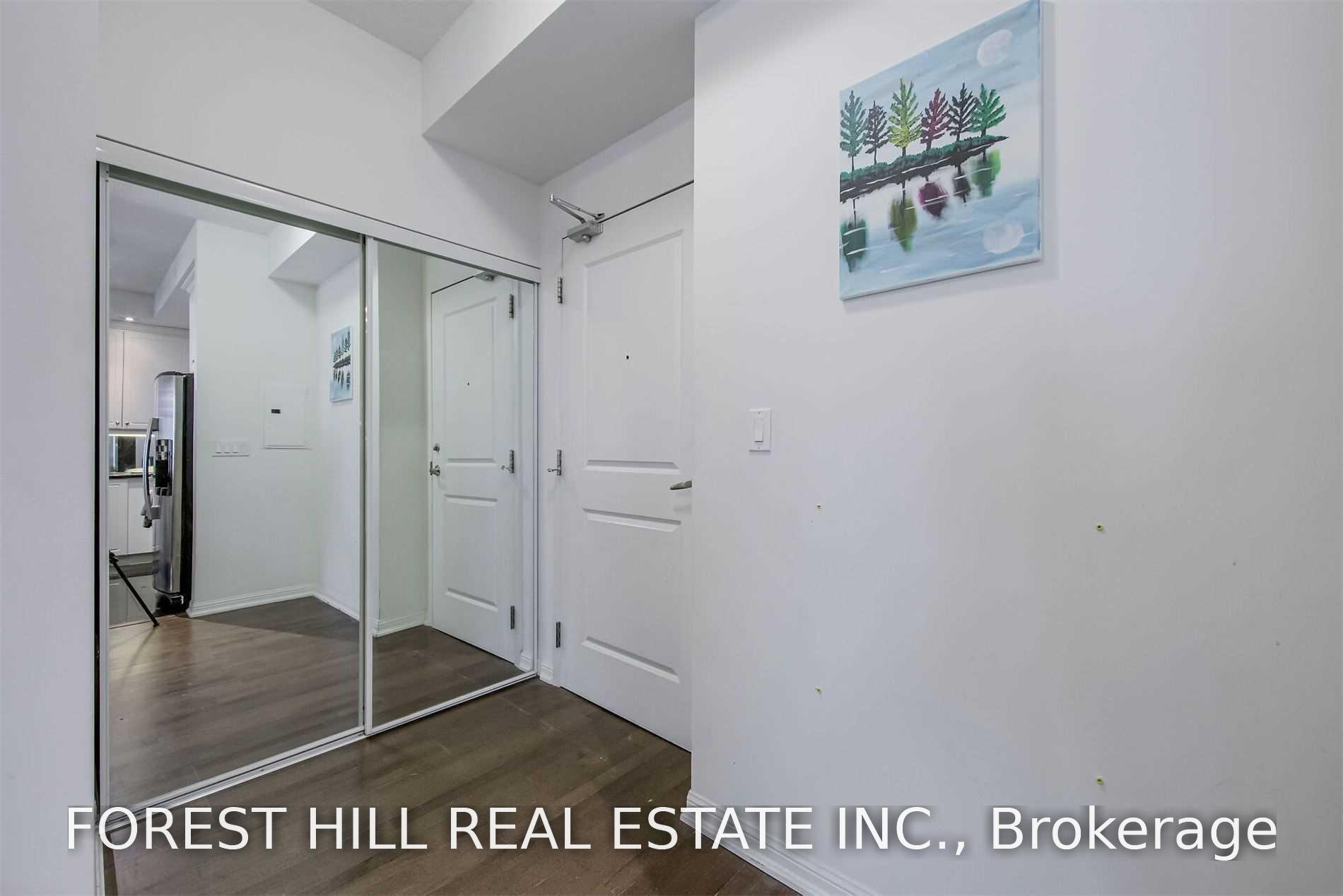 Photo 6 of Unit 812, 628 Fleet Street S, Toronto, Niagara — HOMEH