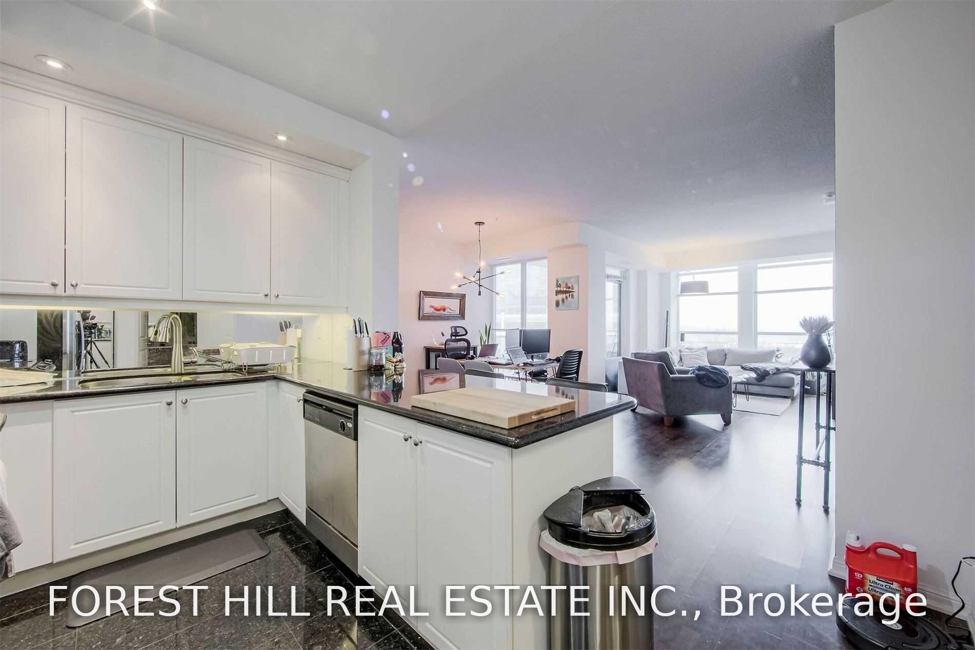 Photo 7 of Unit 812, 628 Fleet Street S, Toronto, Niagara — HOMEH