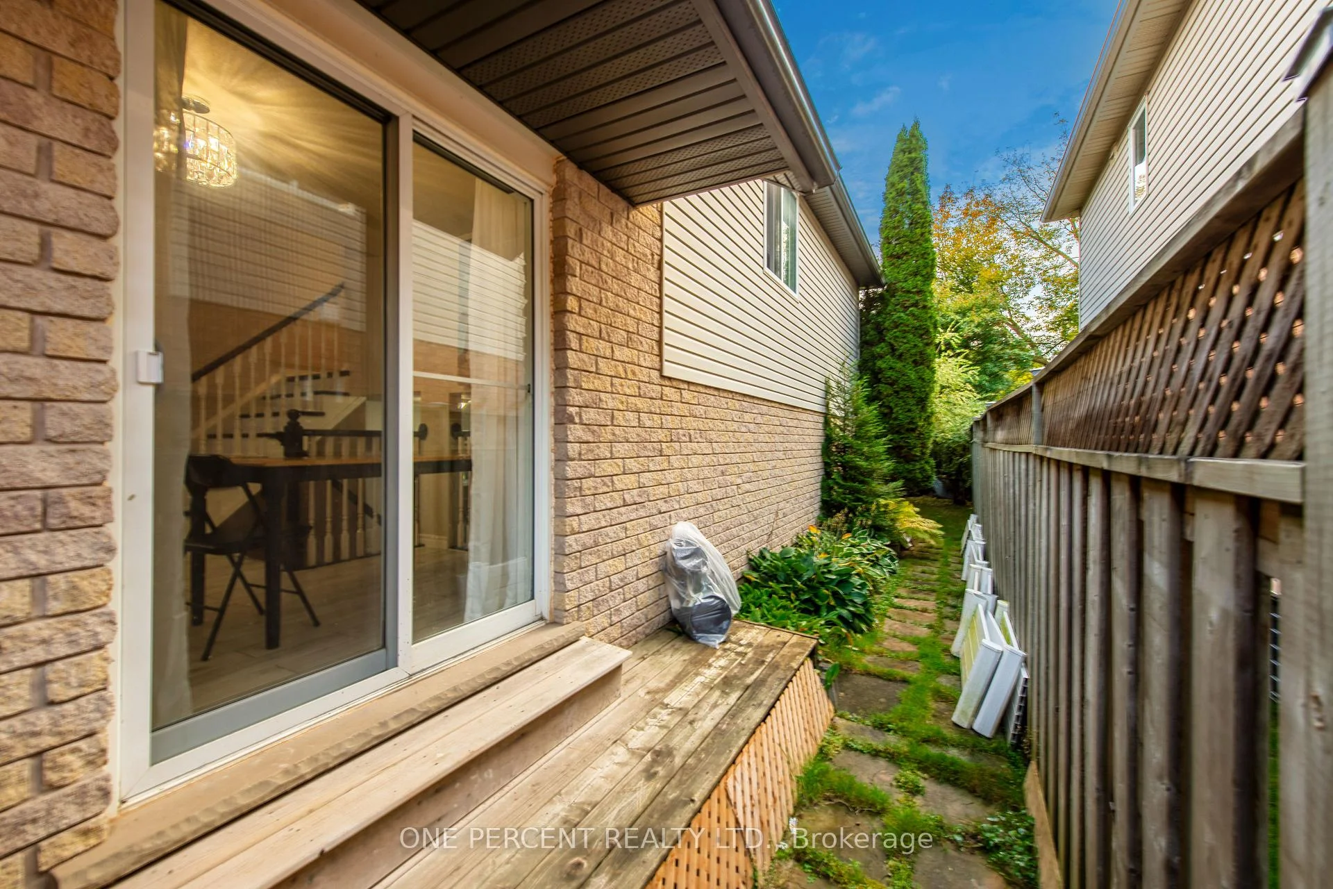 Photo 35 of 76 Abbey Road W, Orangeville — HOMEH