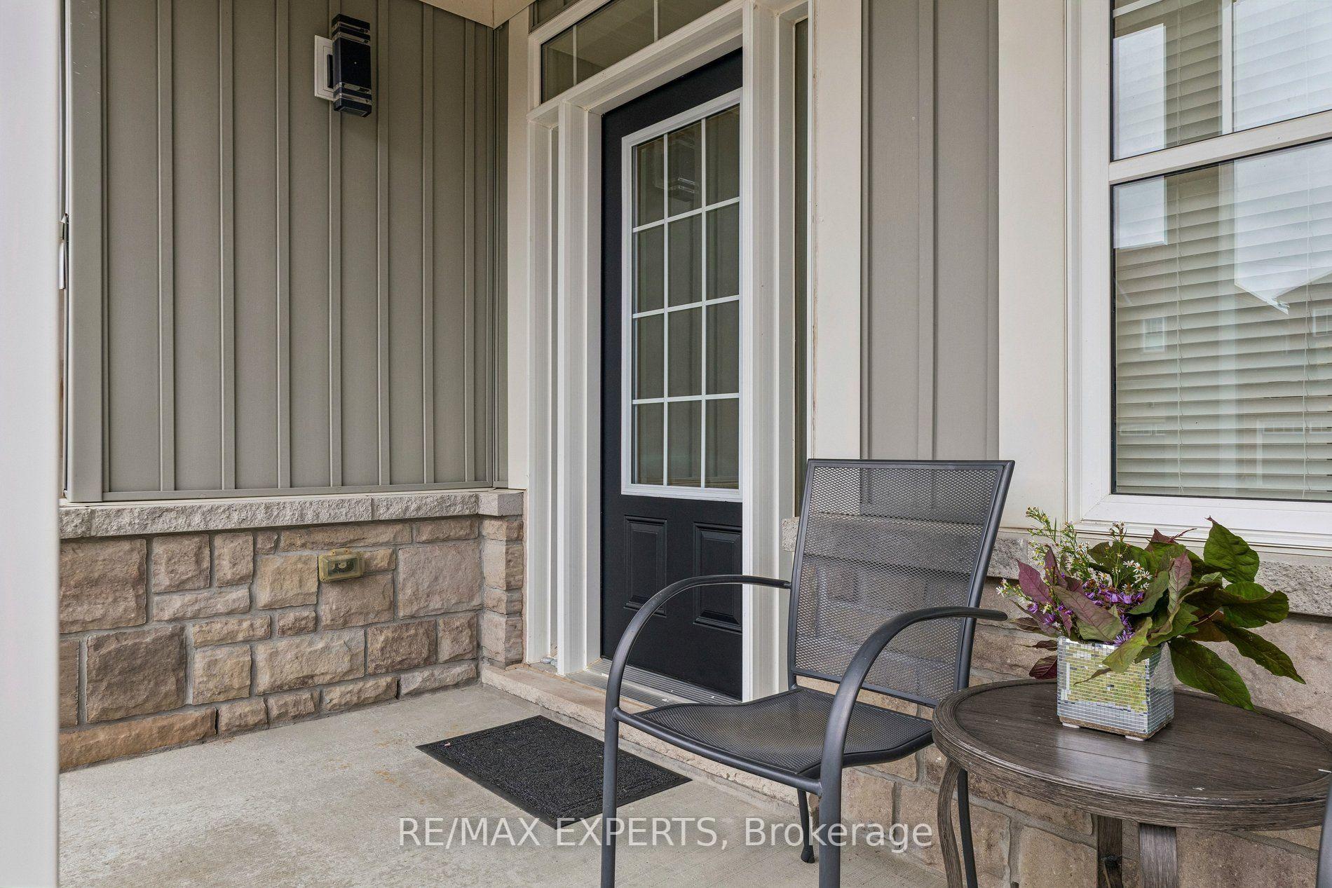 Photo 6 of 52 Bruce Cameron Drive, Clarington, Bowmanville — HOMEH