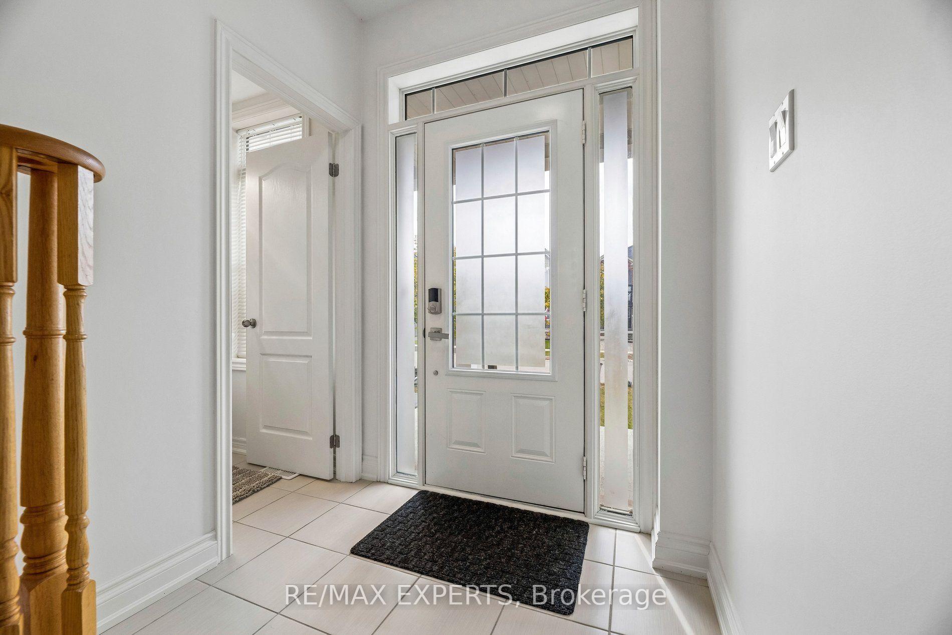 Photo 7 of 52 Bruce Cameron Drive, Clarington, Bowmanville — HOMEH