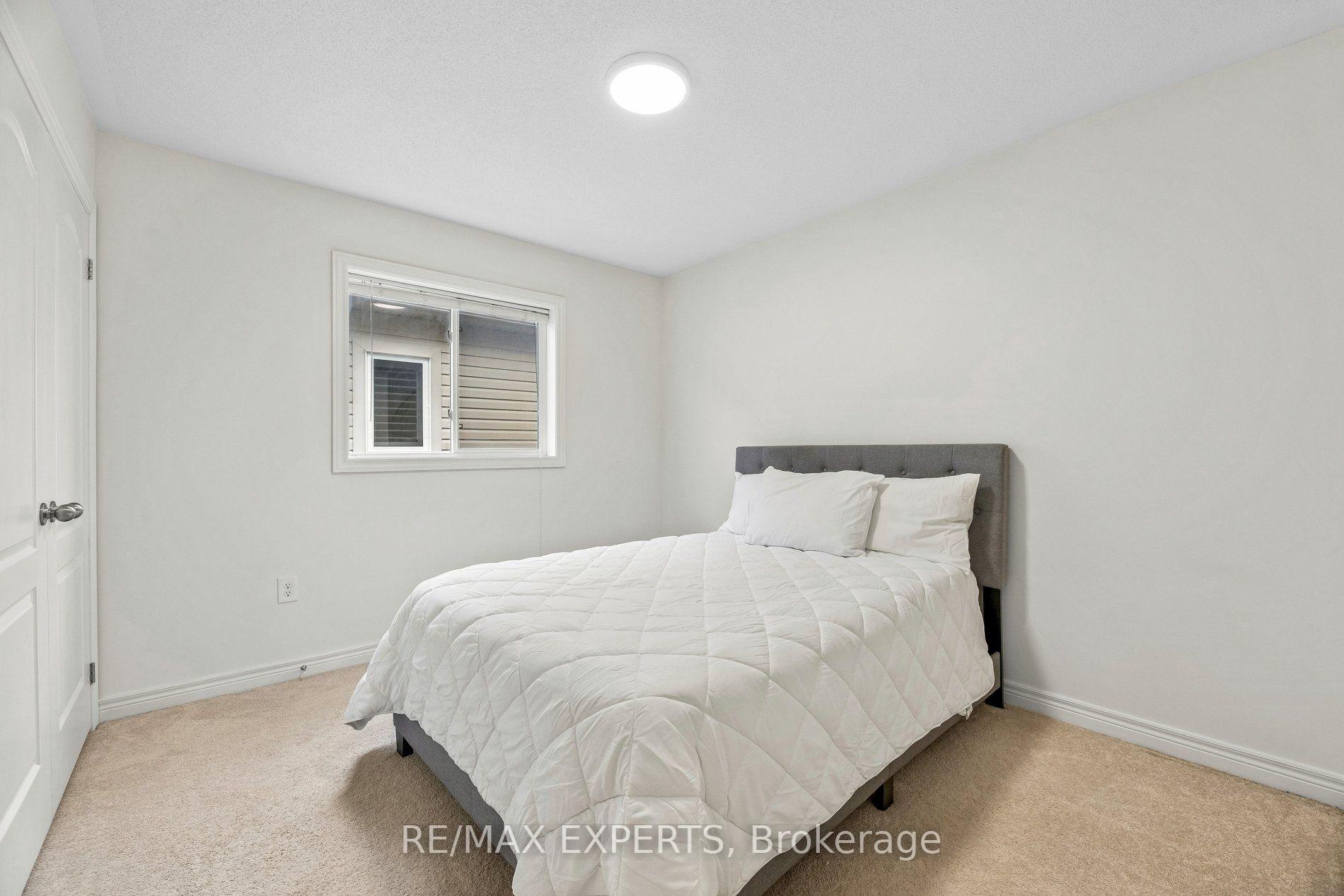 Photo 26 of 52 Bruce Cameron Drive, Clarington, Bowmanville — HOMEH