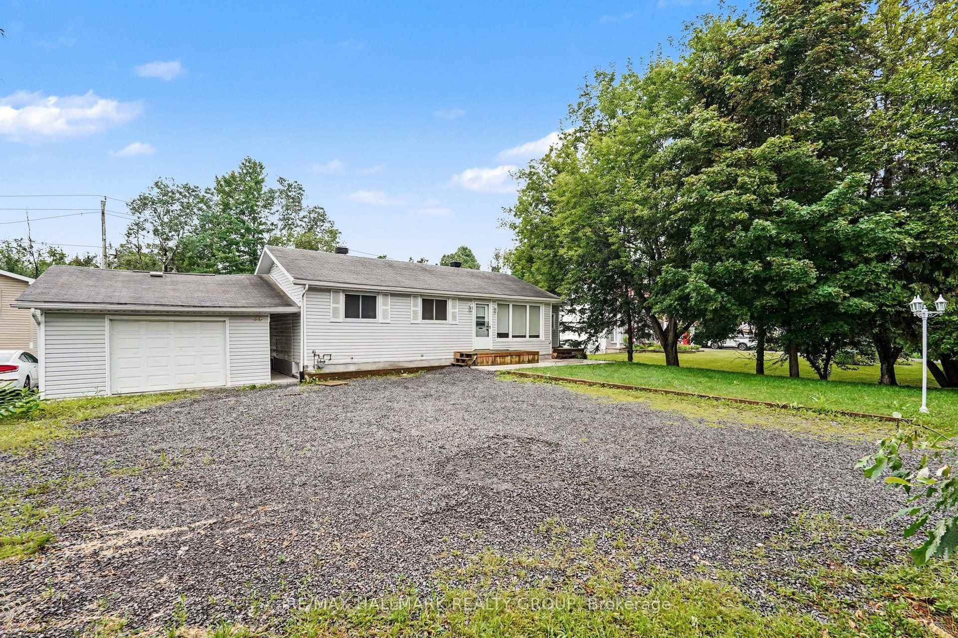 Photo 2 of 7220 Mitch Owens Road, Ottawa, Osgoode Twp North of Reg Rd 6 — HOMEH