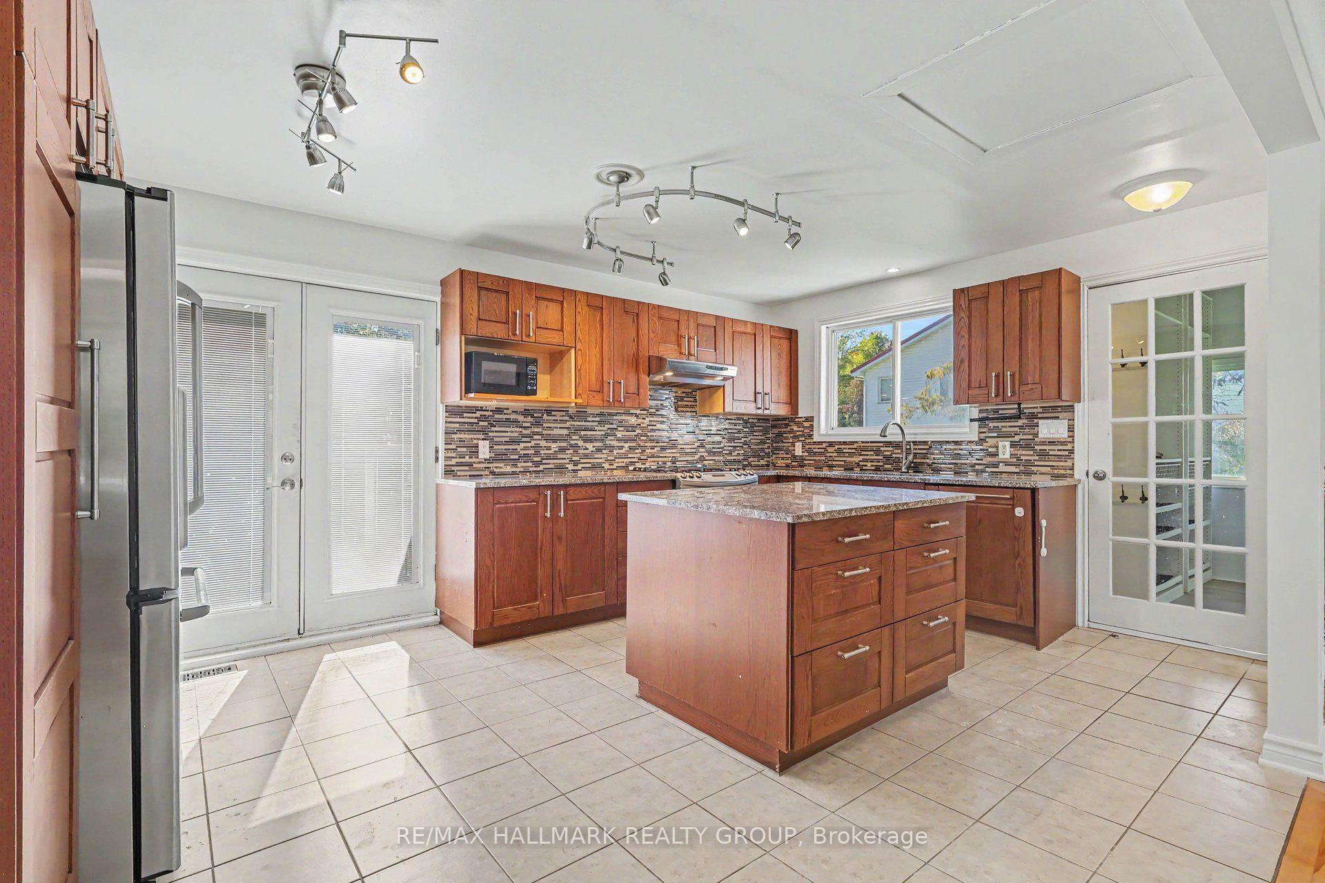 Photo 10 of 7220 Mitch Owens Road, Ottawa, Osgoode Twp North of Reg Rd 6 — HOMEH
