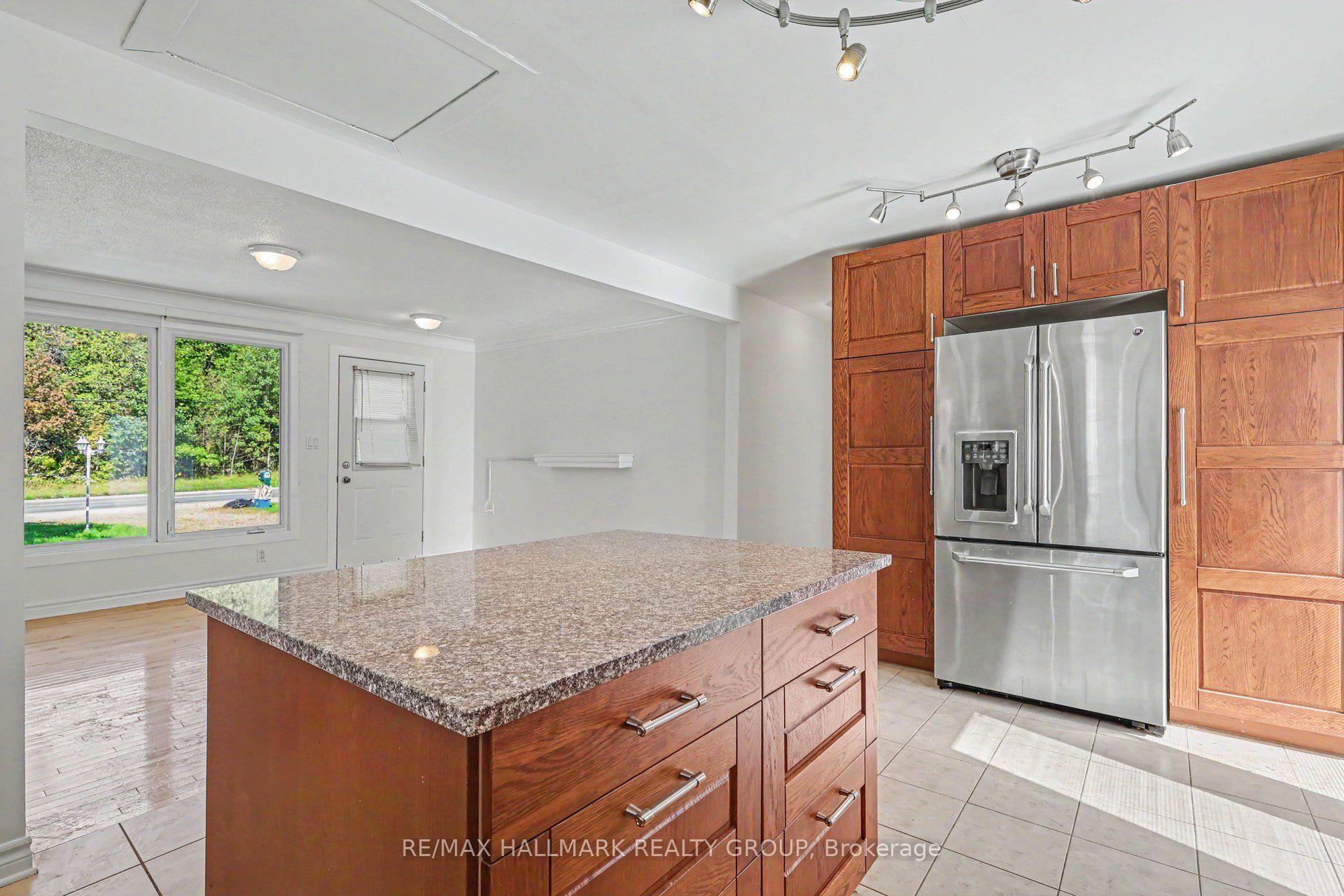 Photo 12 of 7220 Mitch Owens Road, Ottawa, Osgoode Twp North of Reg Rd 6 — HOMEH