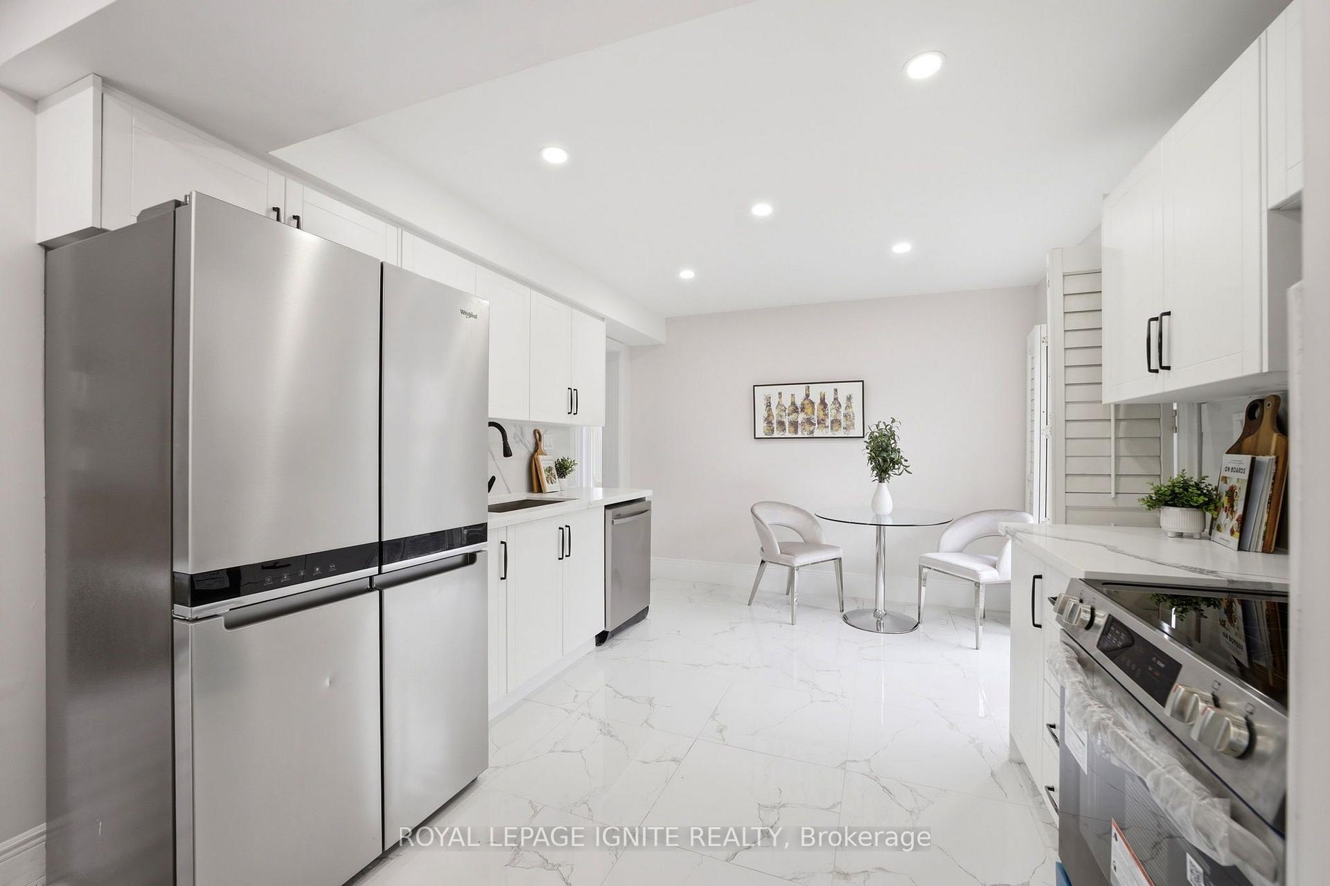 Photo 8 of 26 Winston Crescent, Whitby, Blue Grass Meadows — HOMEH