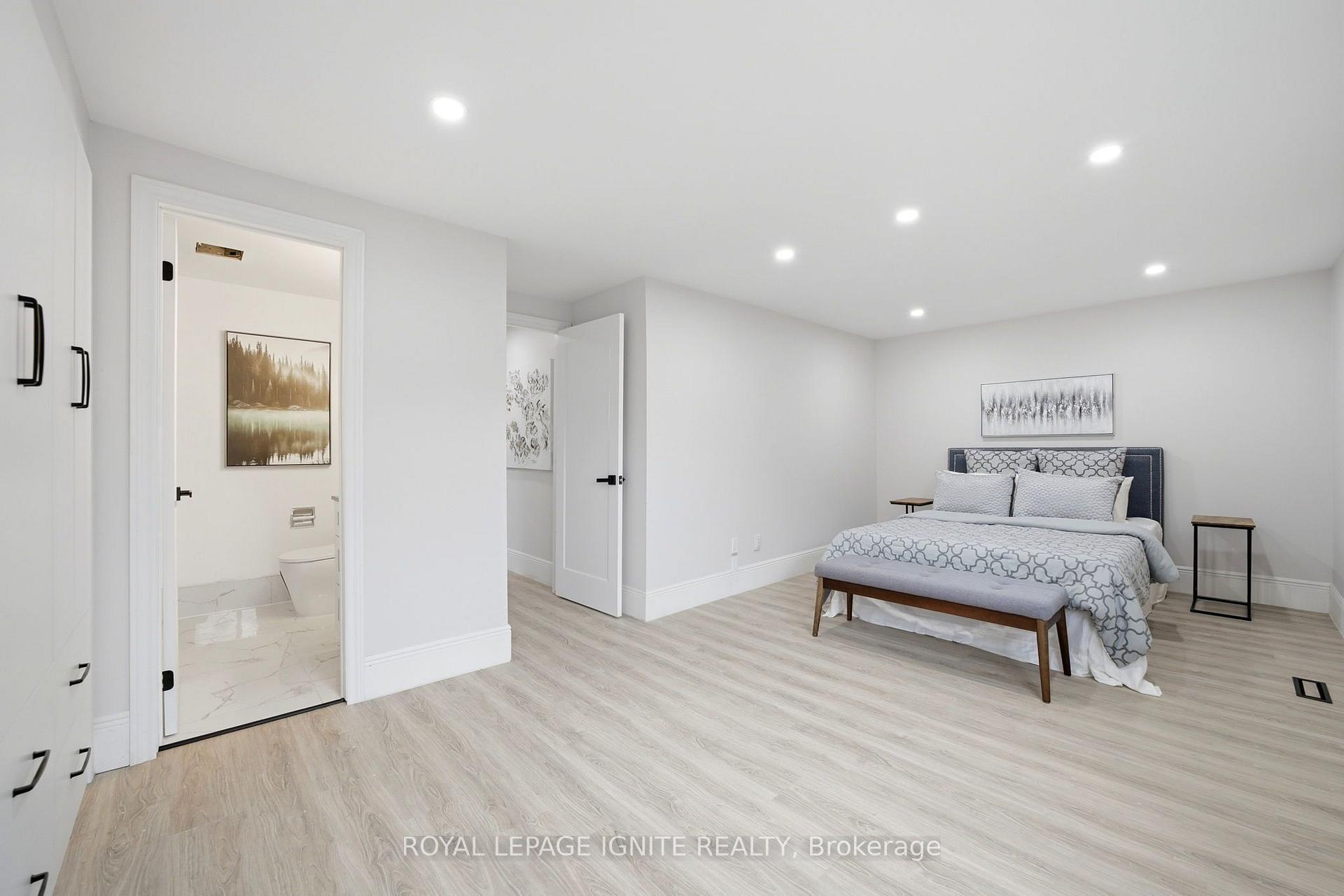 Photo 14 of 26 Winston Crescent, Whitby, Blue Grass Meadows — HOMEH