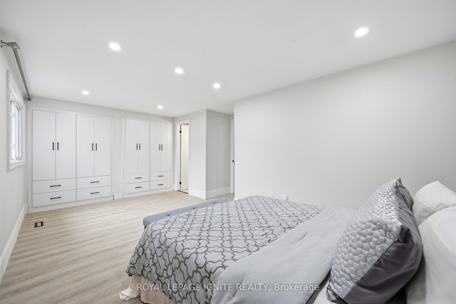 Photo 15 of 26 Winston Crescent, Whitby, Blue Grass Meadows — HOMEH