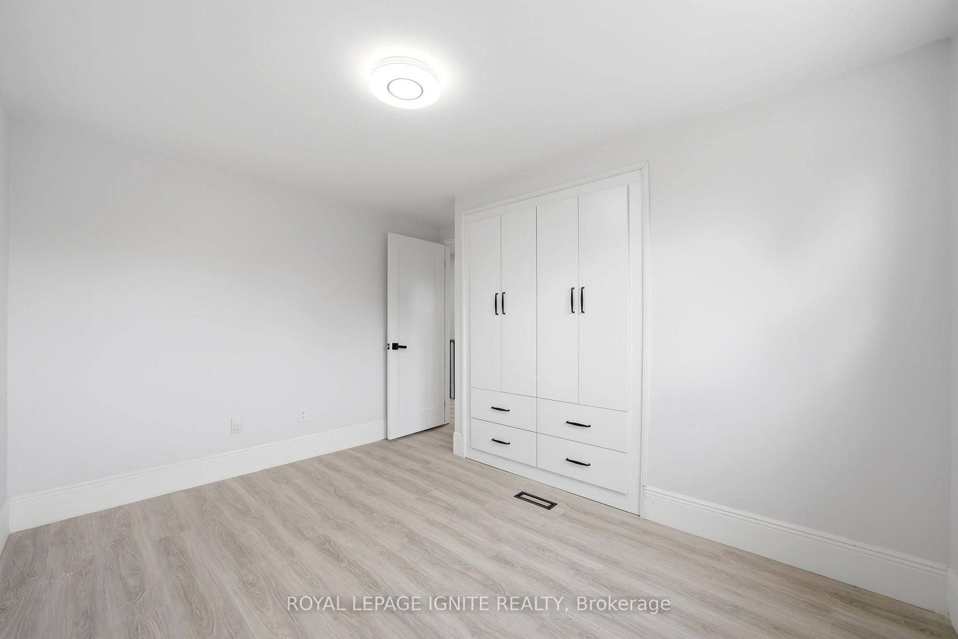 Photo 18 of 26 Winston Crescent, Whitby, Blue Grass Meadows — HOMEH