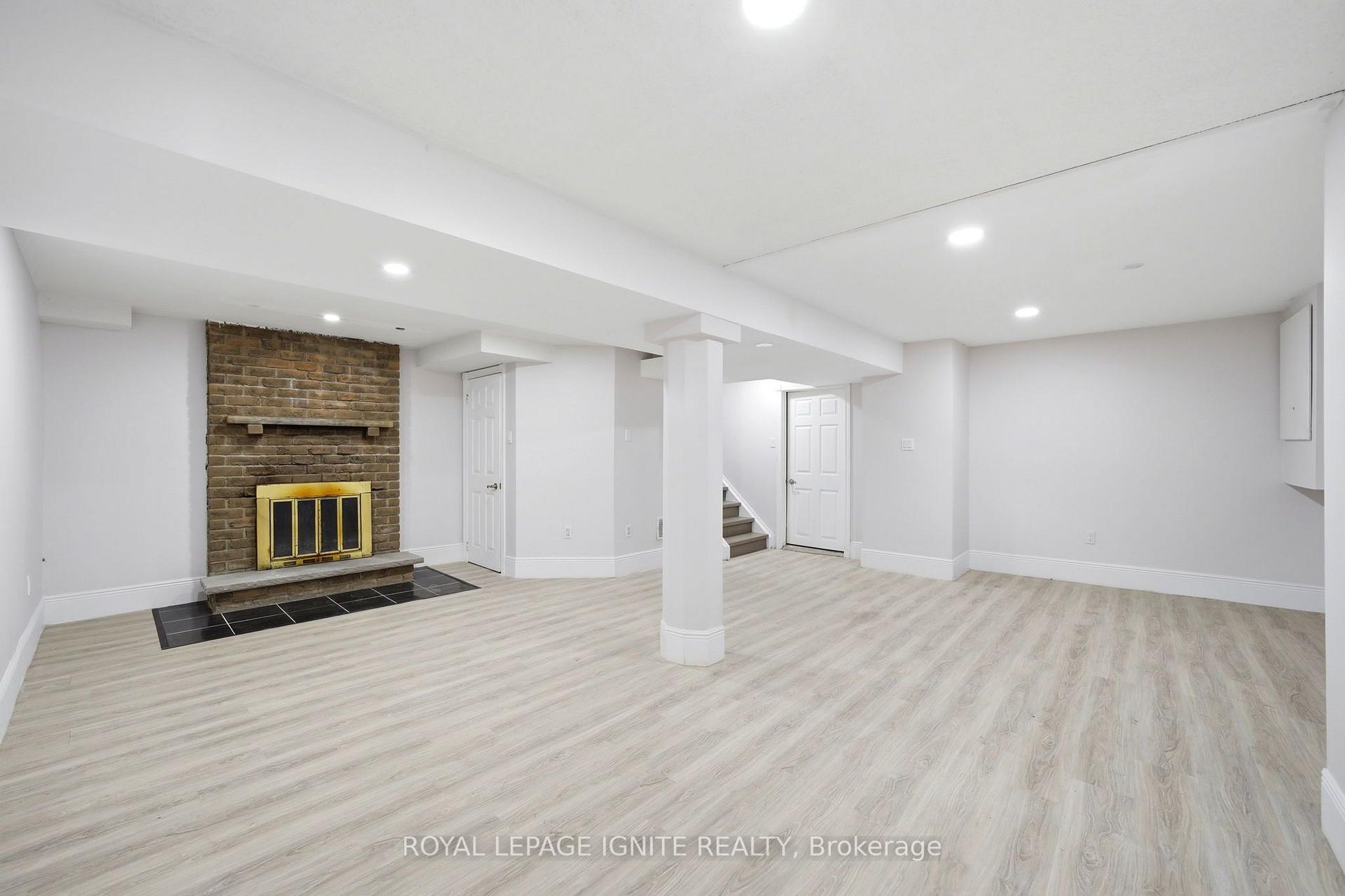 Photo 22 of 26 Winston Crescent, Whitby, Blue Grass Meadows — HOMEH