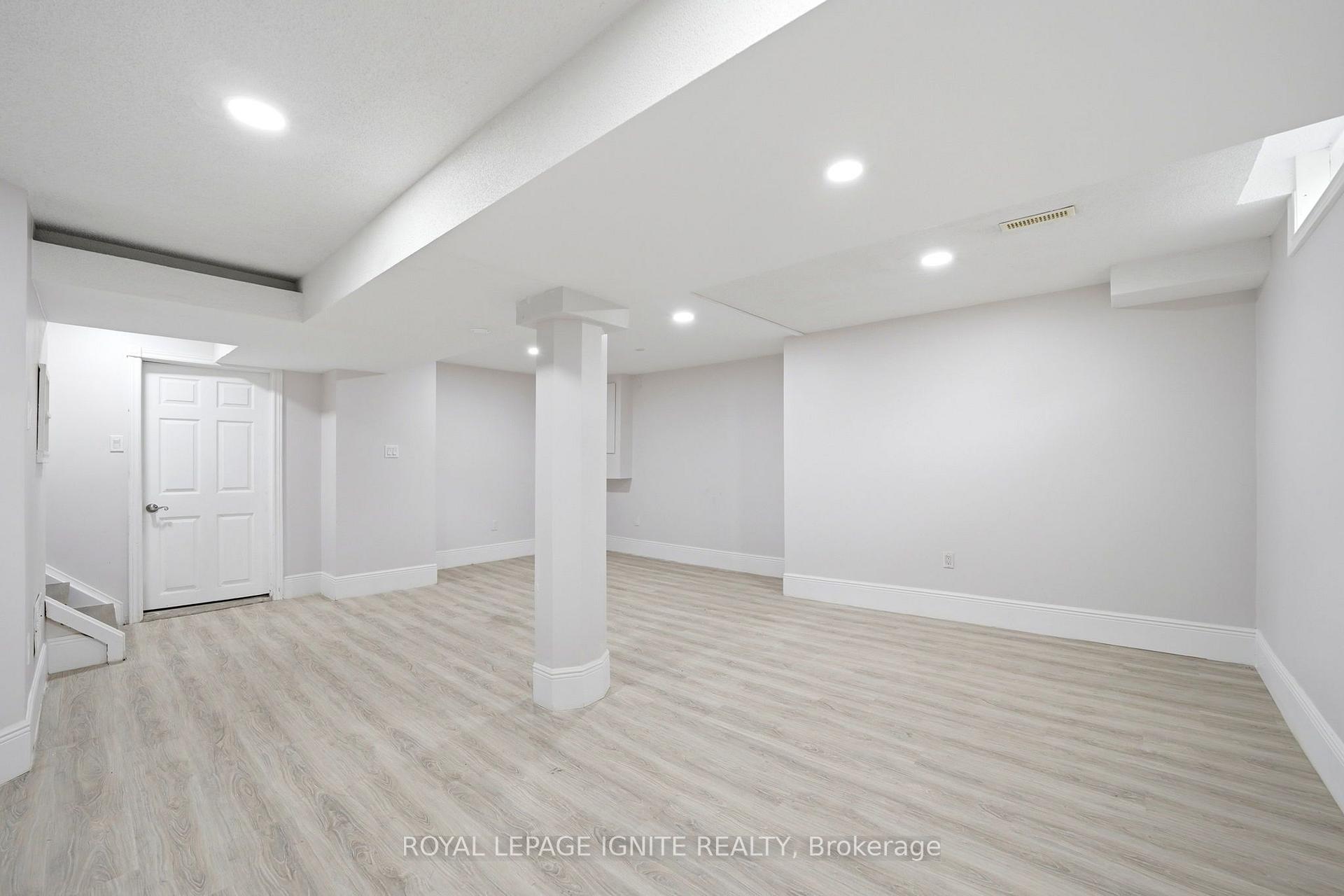 Photo 23 of 26 Winston Crescent, Whitby, Blue Grass Meadows — HOMEH
