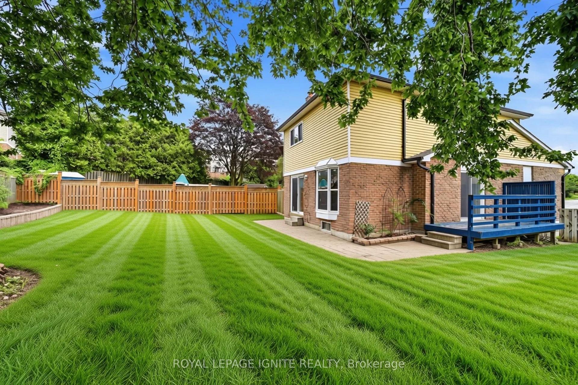 Photo 24 of 26 Winston Crescent, Whitby, Blue Grass Meadows — HOMEH