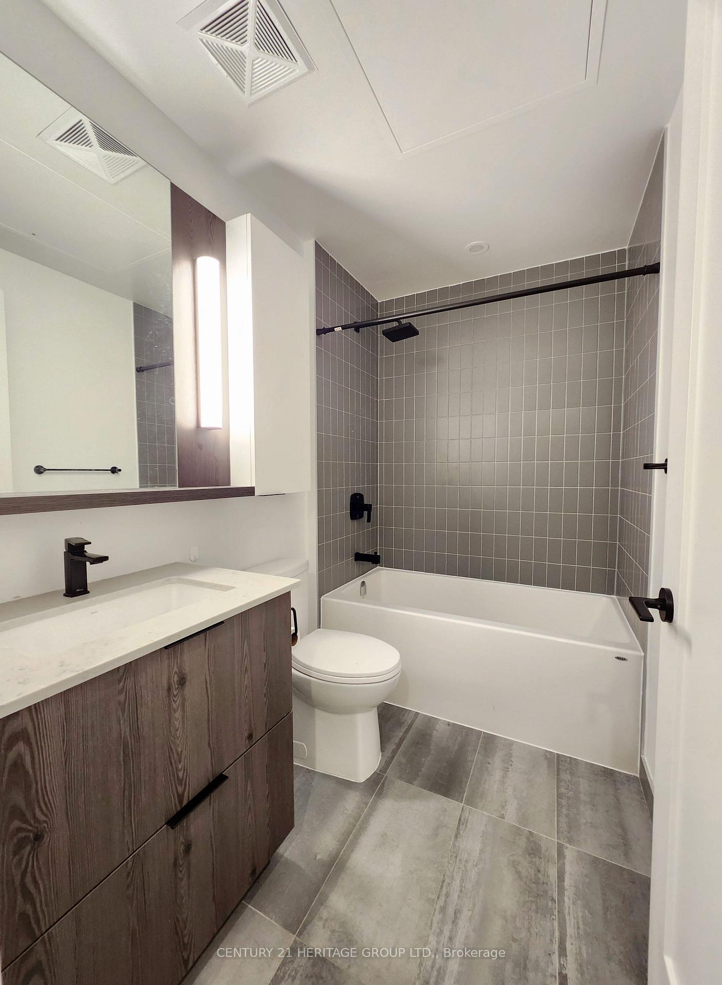 Photo 6 of Unit 619, 5 Defries Street, Toronto, Regent Park — HOMEH