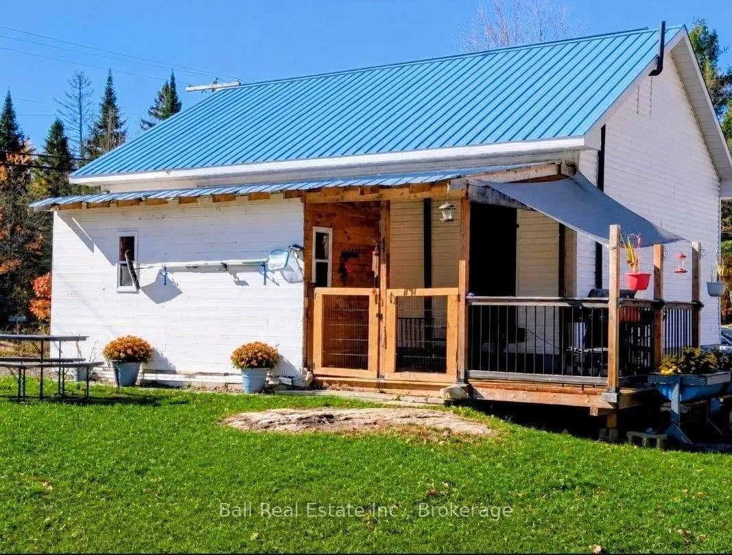 Photo 1 of 10419 County Road 503, Highlands East, Glamorgan — HOMEH
