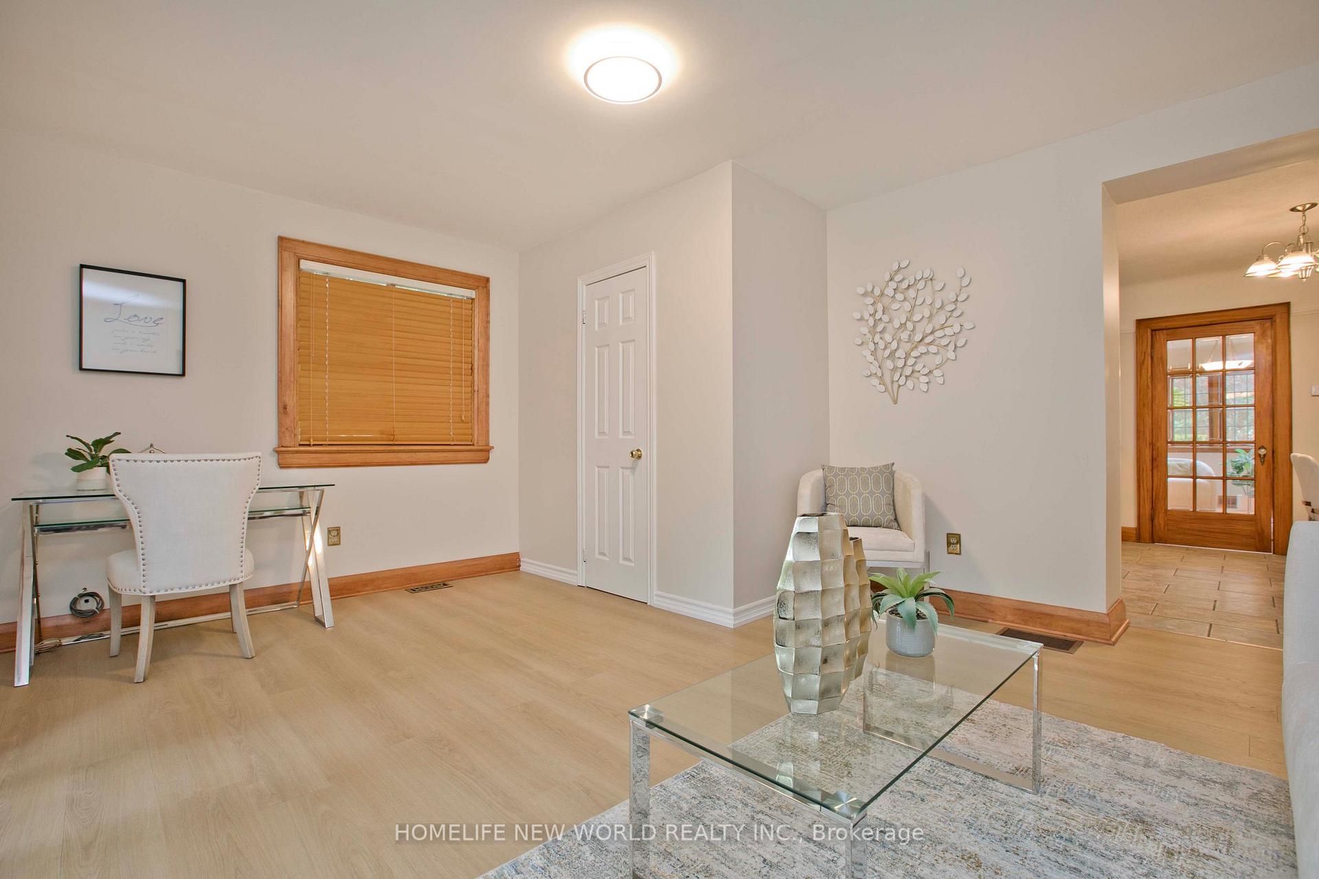 Photo 19 of 74 Haddon Avenue N, Hamilton, Westdale — HOMEH