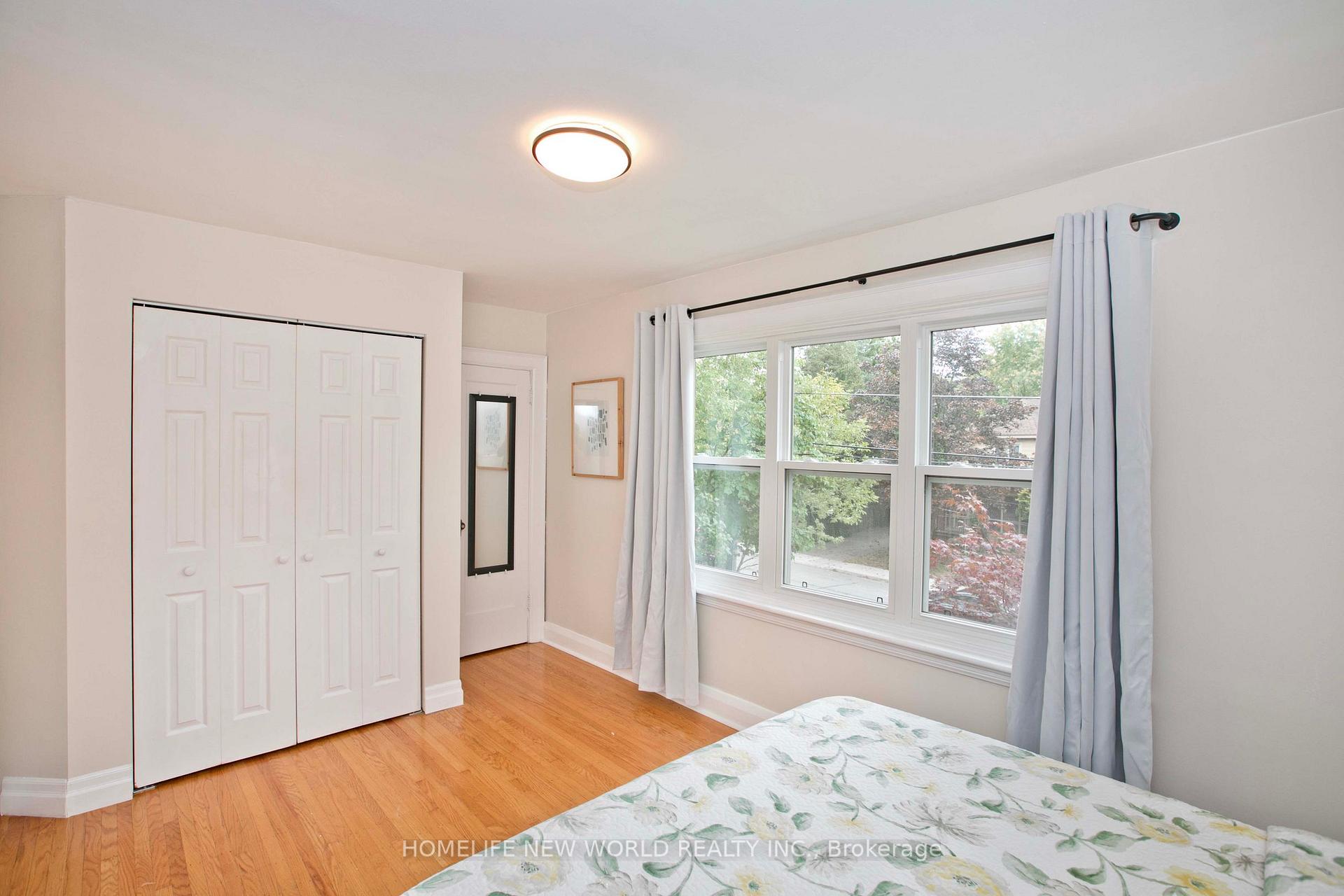 Photo 21 of 74 Haddon Avenue N, Hamilton, Westdale — HOMEH