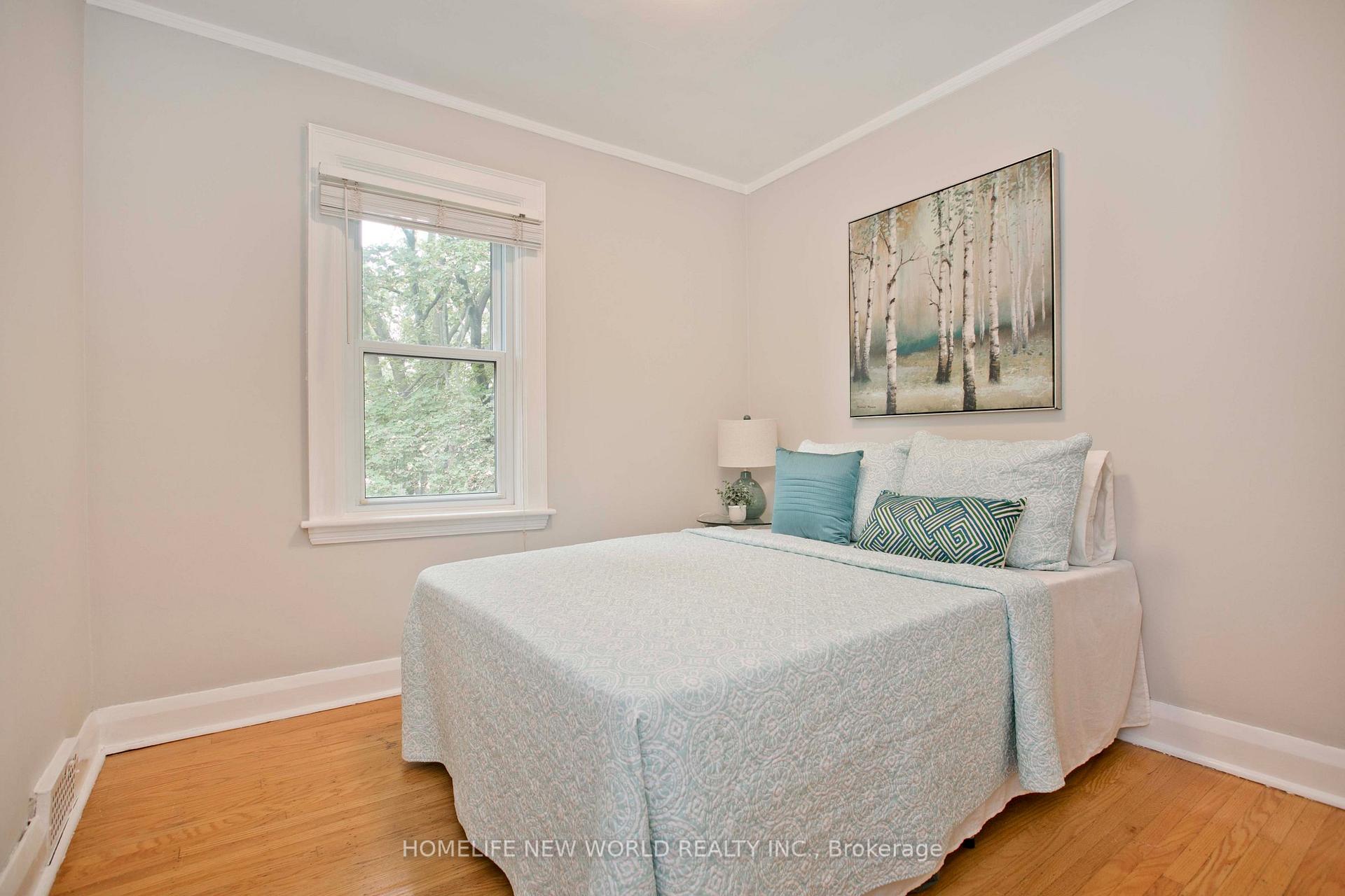 Photo 26 of 74 Haddon Avenue N, Hamilton, Westdale — HOMEH