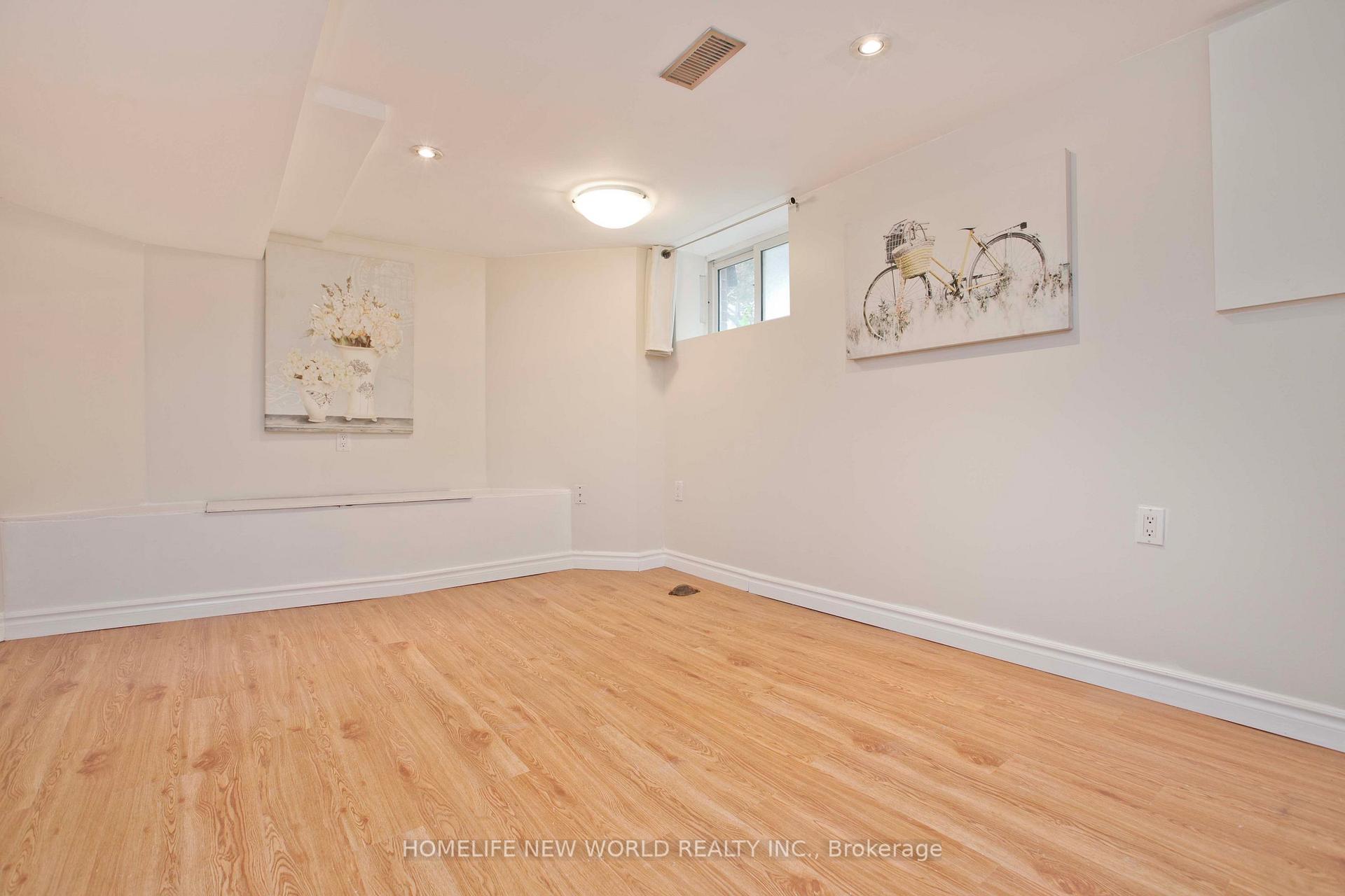 Photo 31 of 74 Haddon Avenue N, Hamilton, Westdale — HOMEH