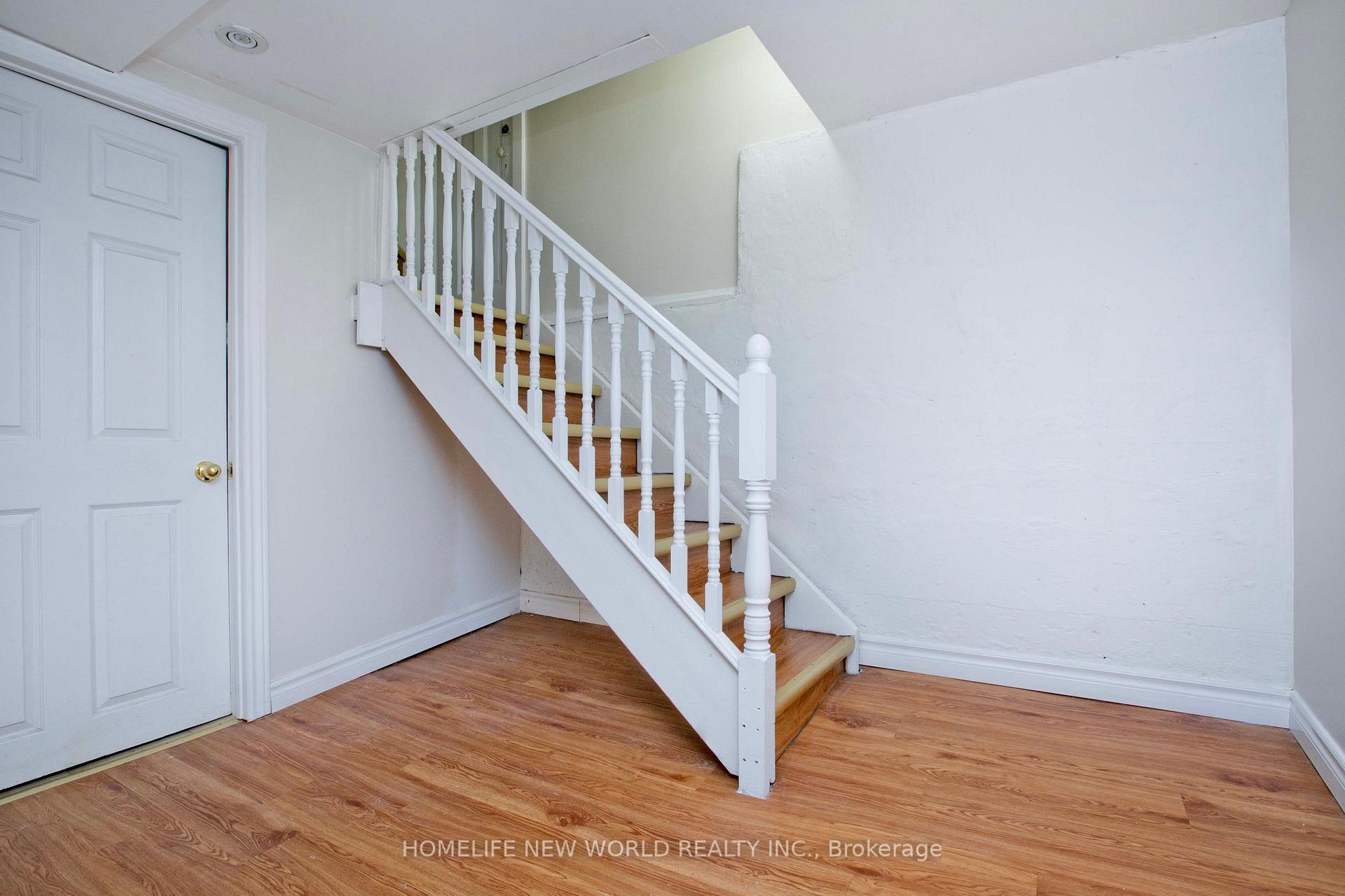Photo 34 of 74 Haddon Avenue N, Hamilton, Westdale — HOMEH