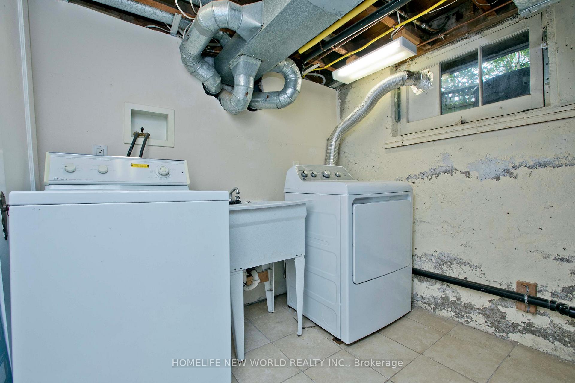Photo 35 of 74 Haddon Avenue N, Hamilton, Westdale — HOMEH