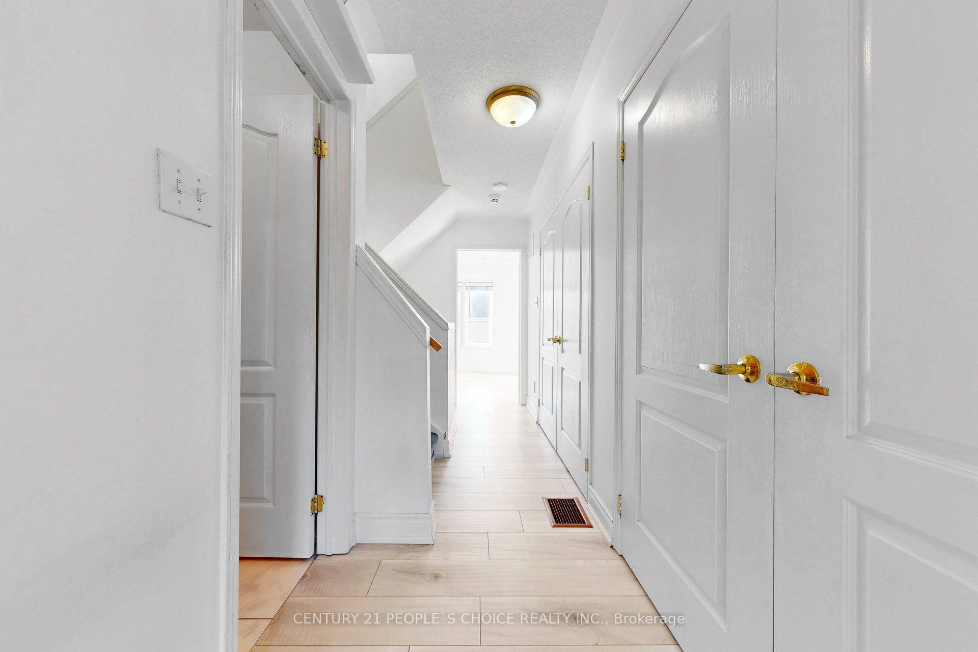 Photo 20 of Unit 106, 435 Hensall Circle, Mississauga, Cooksville — HOMEH