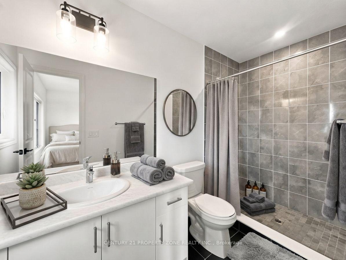 Photo 17 of 102 Cadillac Crescent, Brampton, Fletcher's Meadow — HOMEH