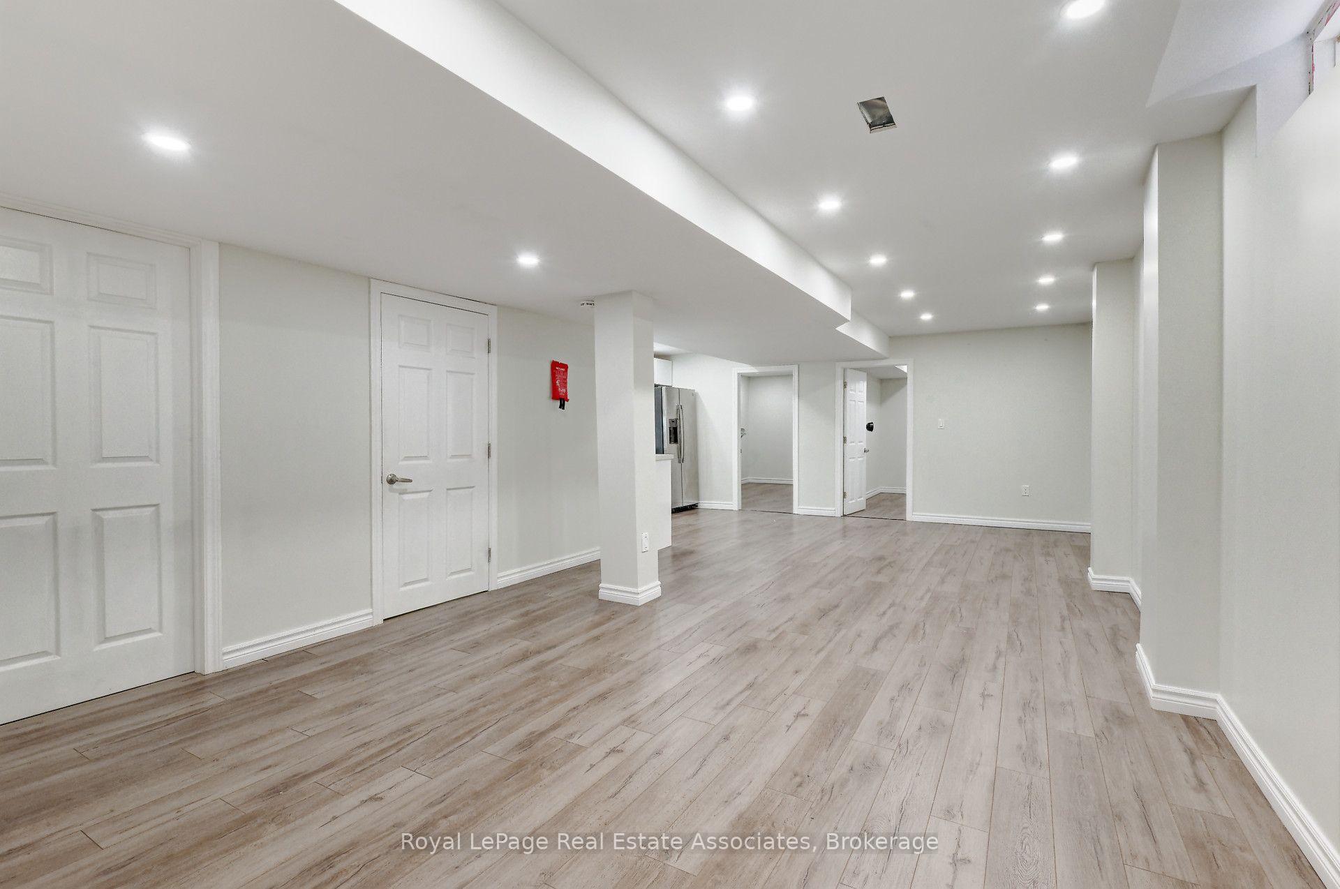 Photo 8 of Unit Lower, 41 Greenview Circle, Vaughan, Rural Vaughan — HOMEH