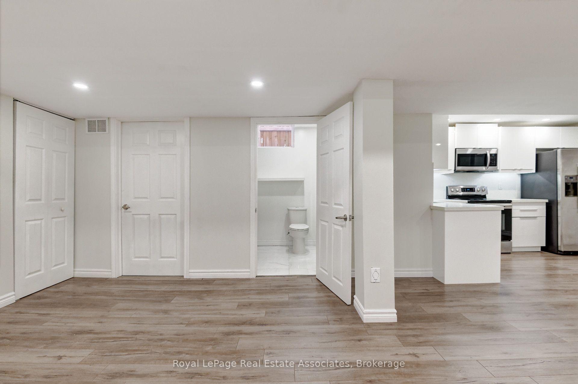 Photo 18 of Unit Lower, 41 Greenview Circle, Vaughan, Rural Vaughan — HOMEH