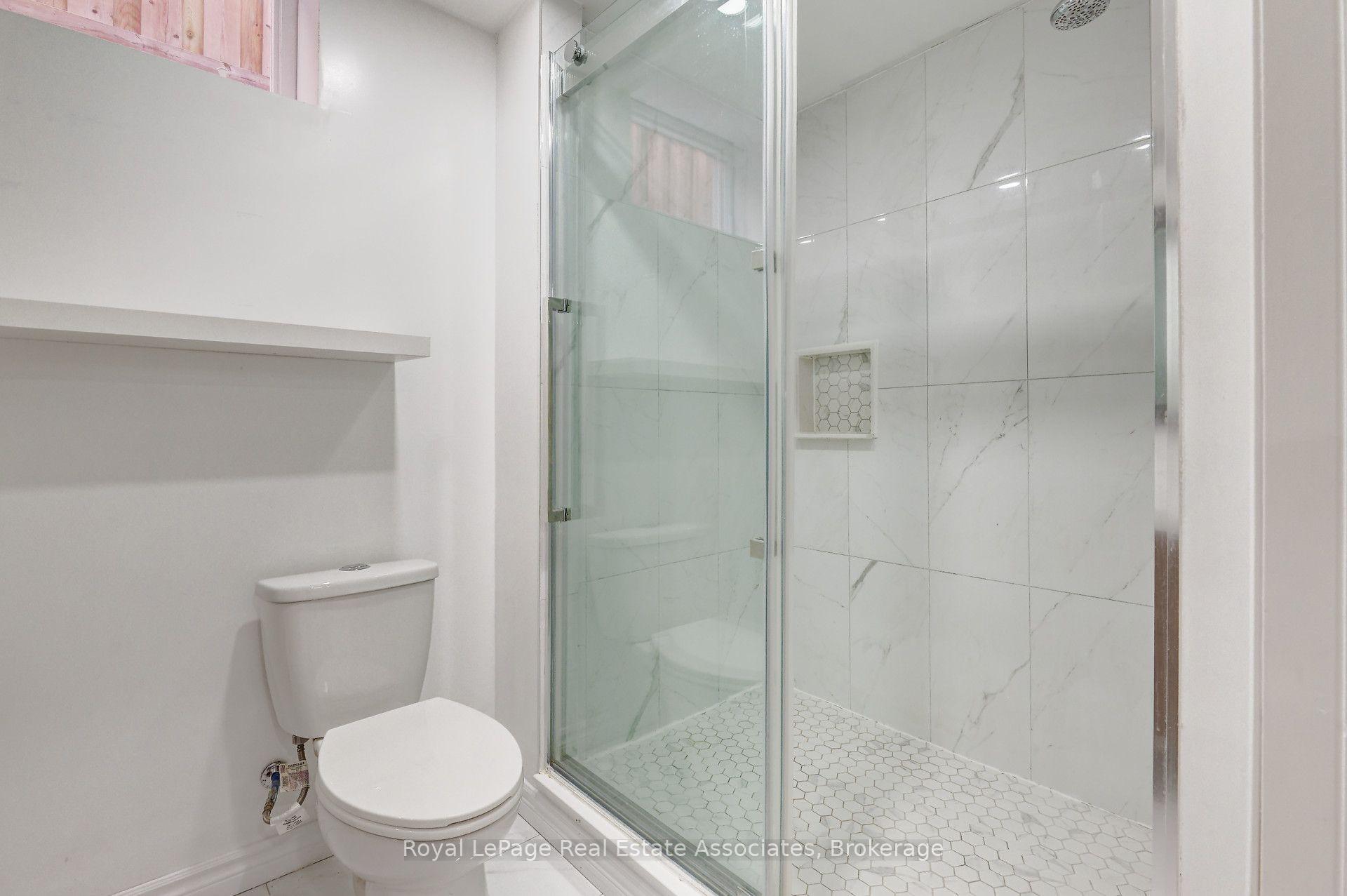 Photo 21 of Unit Lower, 41 Greenview Circle, Vaughan, Rural Vaughan — HOMEH