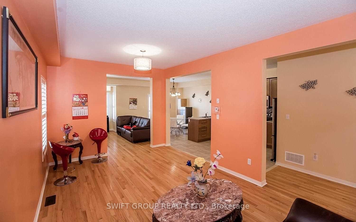 Photo 4 of 92 Checkerberry Crescent, Brampton, Sandringham-Wellington — HOMEH