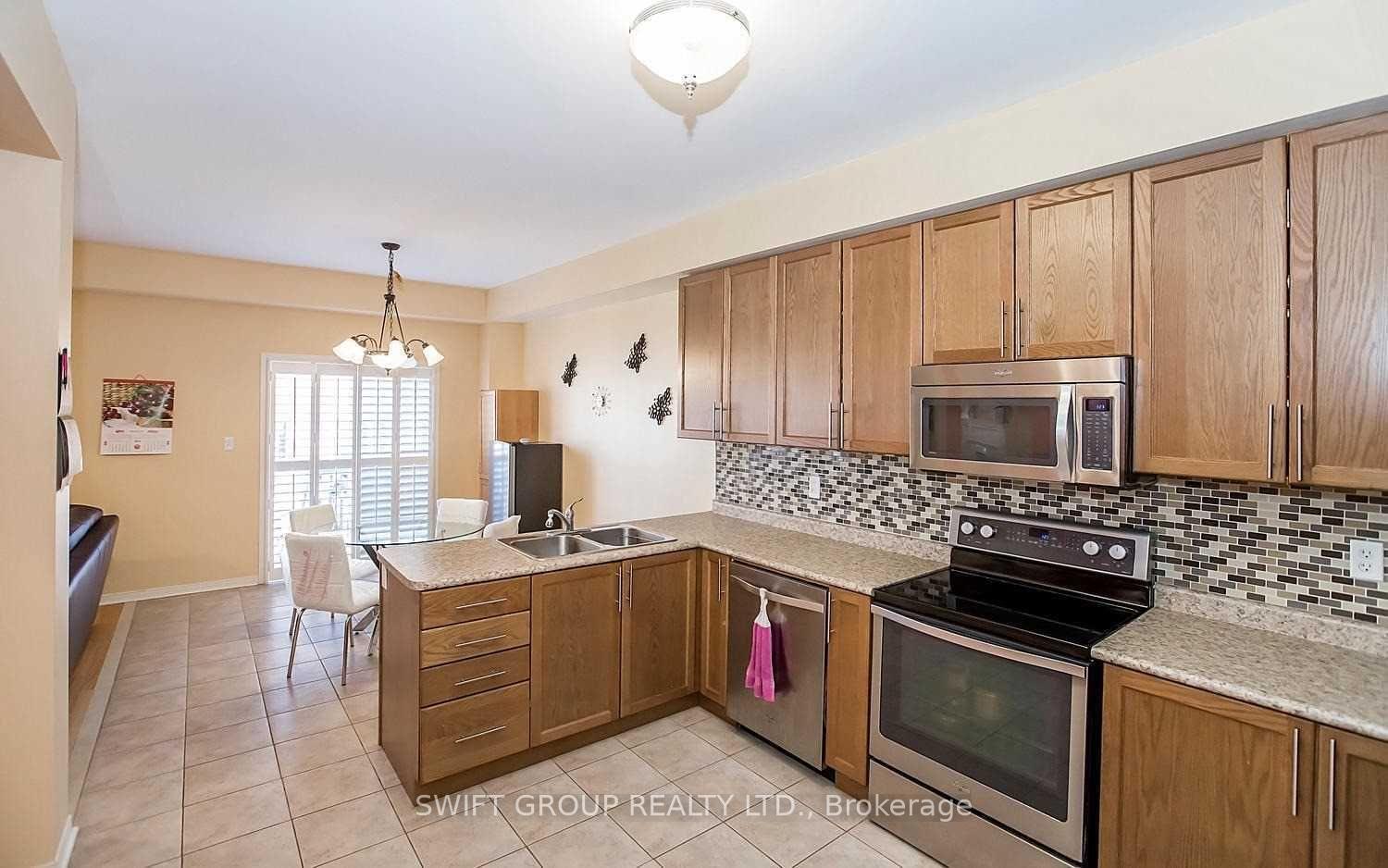 Photo 8 of 92 Checkerberry Crescent, Brampton, Sandringham-Wellington — HOMEH
