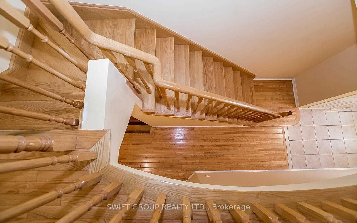 Photo 11 of 92 Checkerberry Crescent, Brampton, Sandringham-Wellington — HOMEH
