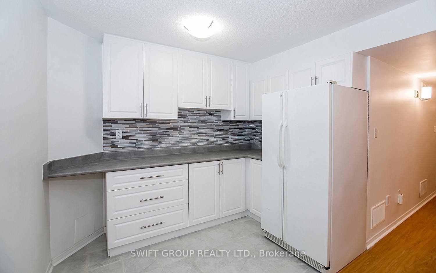 Photo 18 of 92 Checkerberry Crescent, Brampton, Sandringham-Wellington — HOMEH