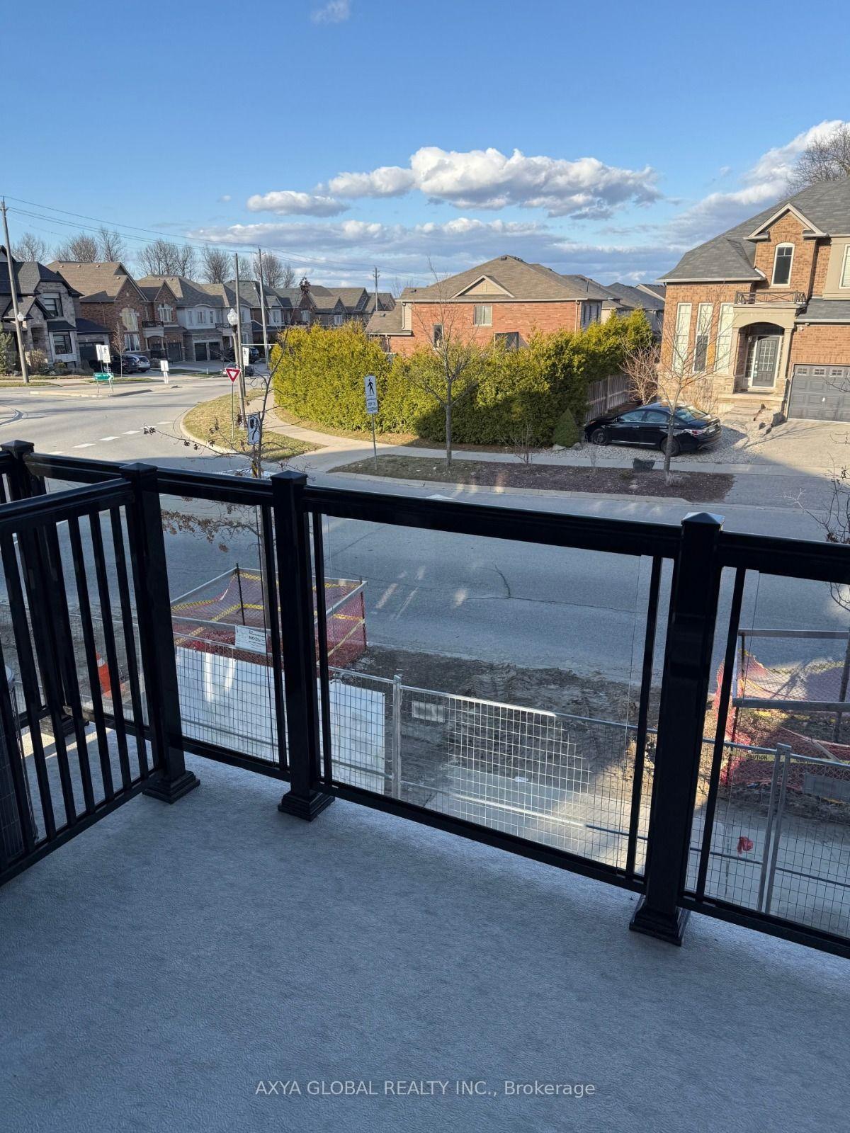 Photo 11 of Unit 18, 10 South Creek Drive, Kitchener, Doon South — HOMEH