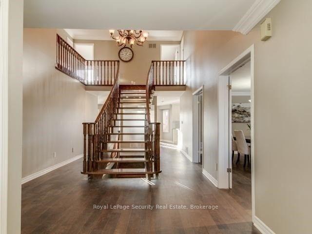 Photo 2 of 76 Dante Court, Vaughan, East Woodbridge — HOMEH