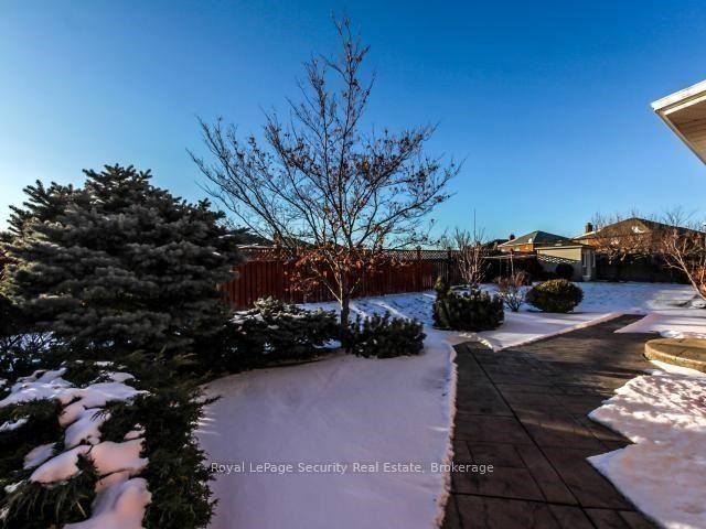 Photo 20 of 76 Dante Court, Vaughan, East Woodbridge — HOMEH