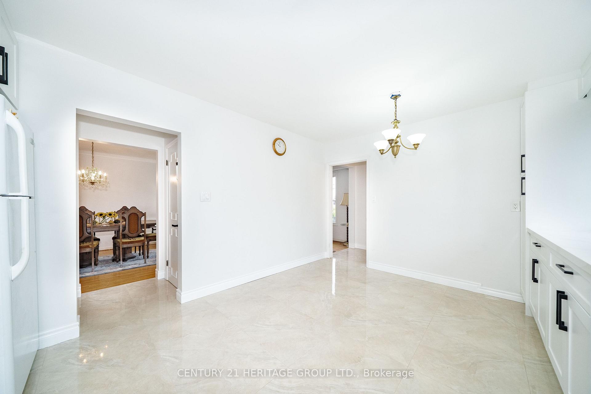 Photo 37 of 37 Gambello Crescent, North York, York University Heights — HOMEH