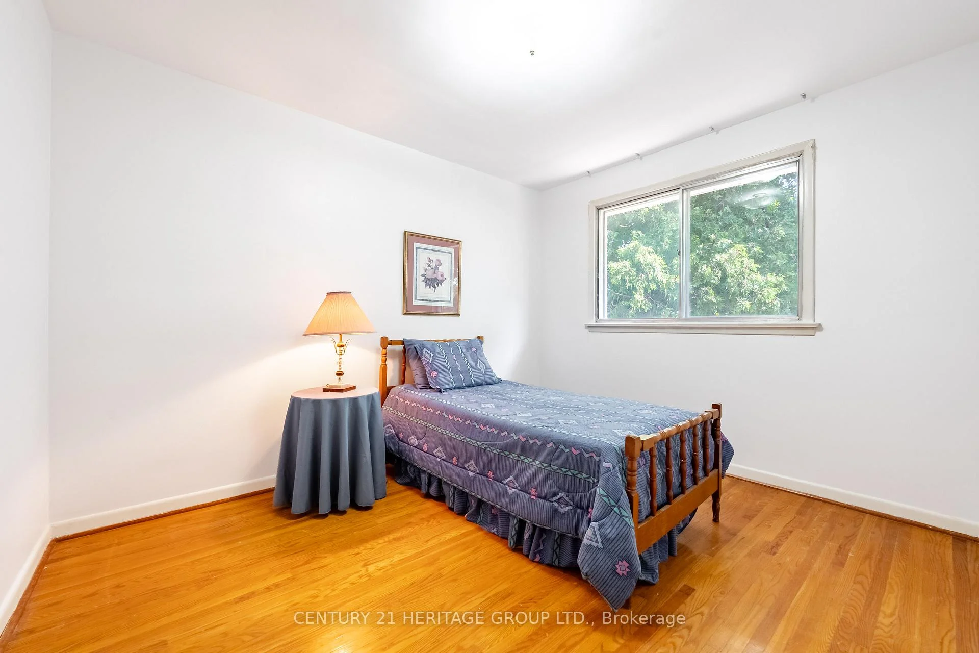 Photo 28 of 37 Gambello Crescent, North York, York University Heights — HOMEH