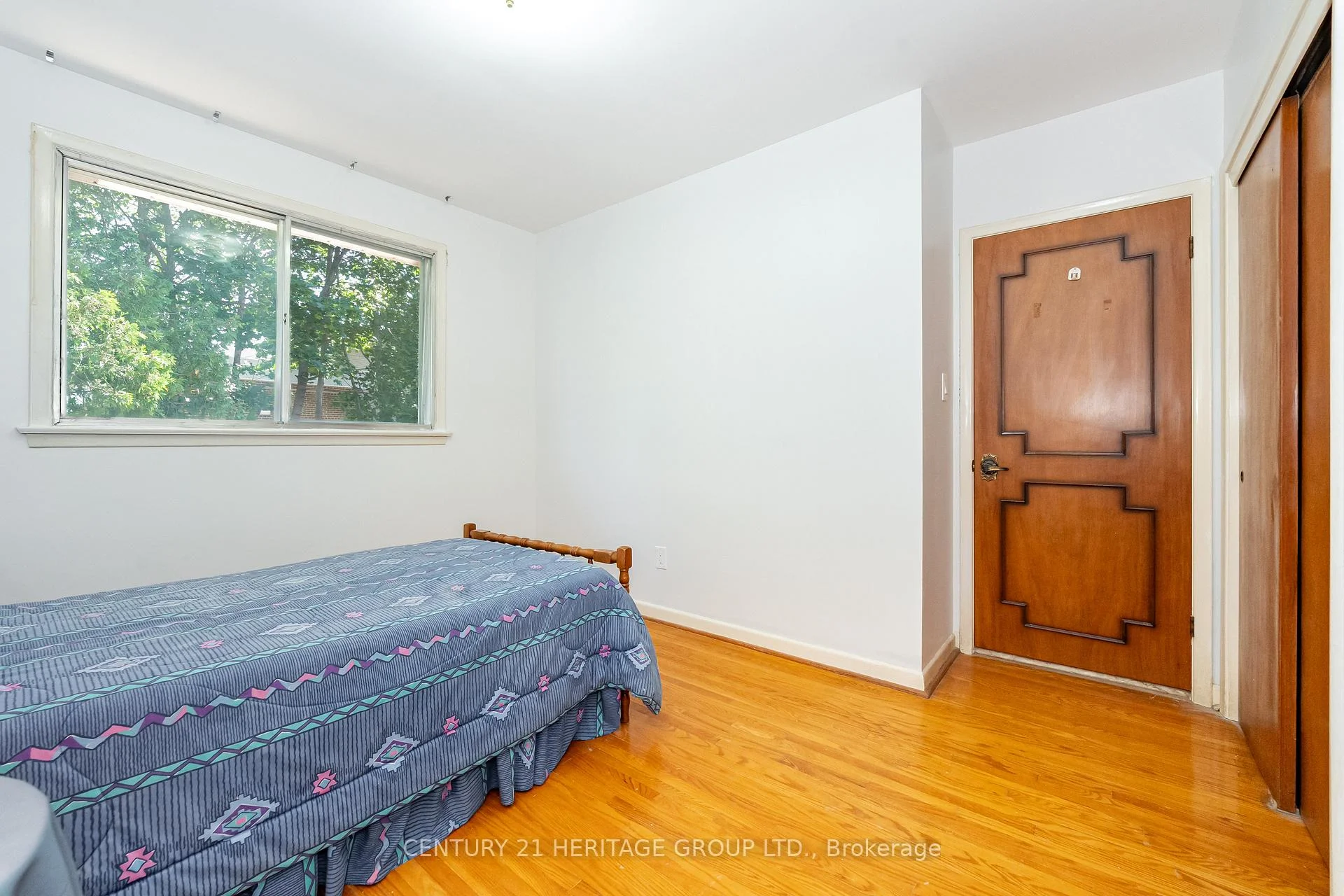 Photo 30 of 37 Gambello Crescent, North York, York University Heights — HOMEH