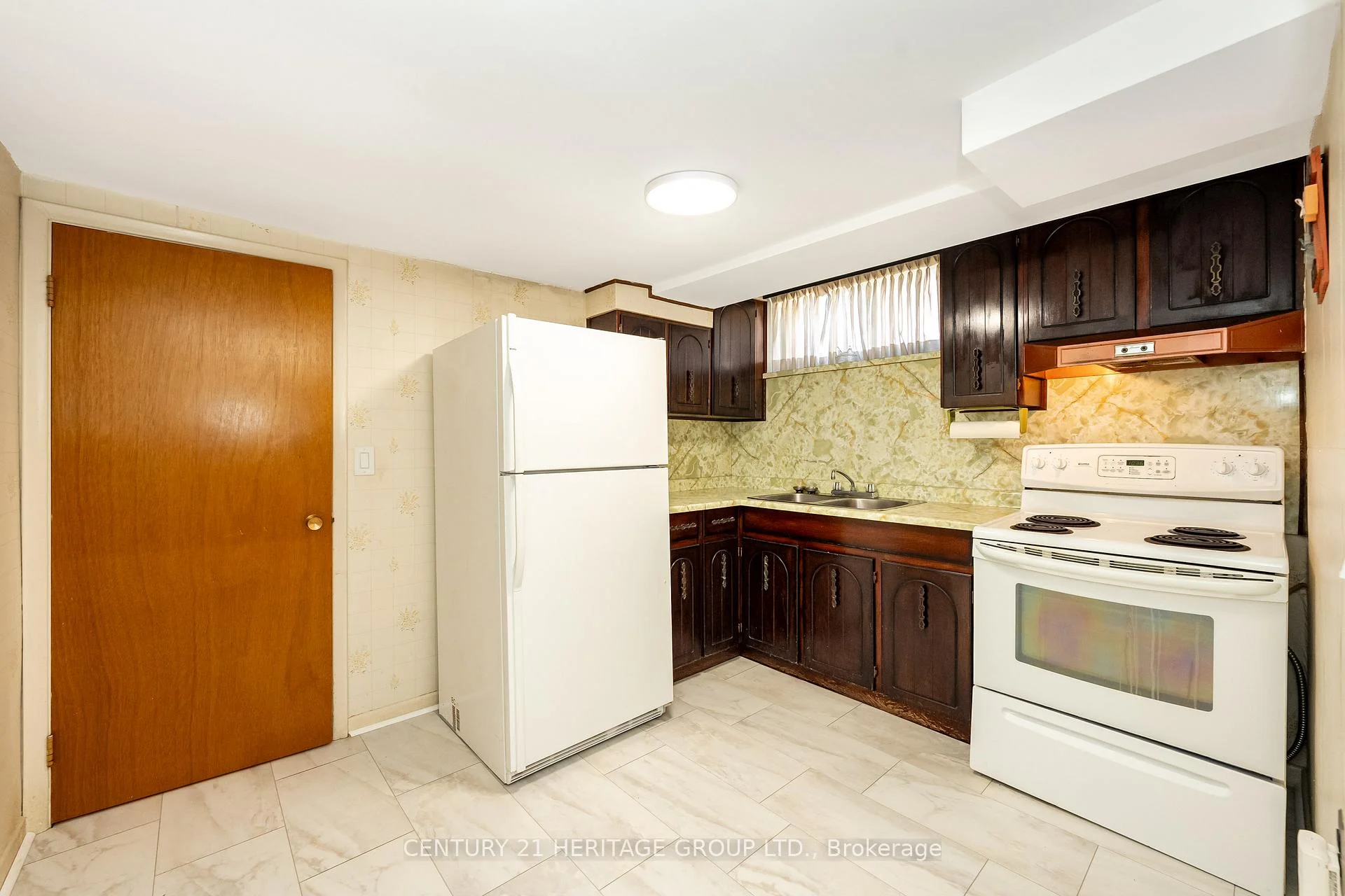 Photo 31 of 37 Gambello Crescent, North York, York University Heights — HOMEH