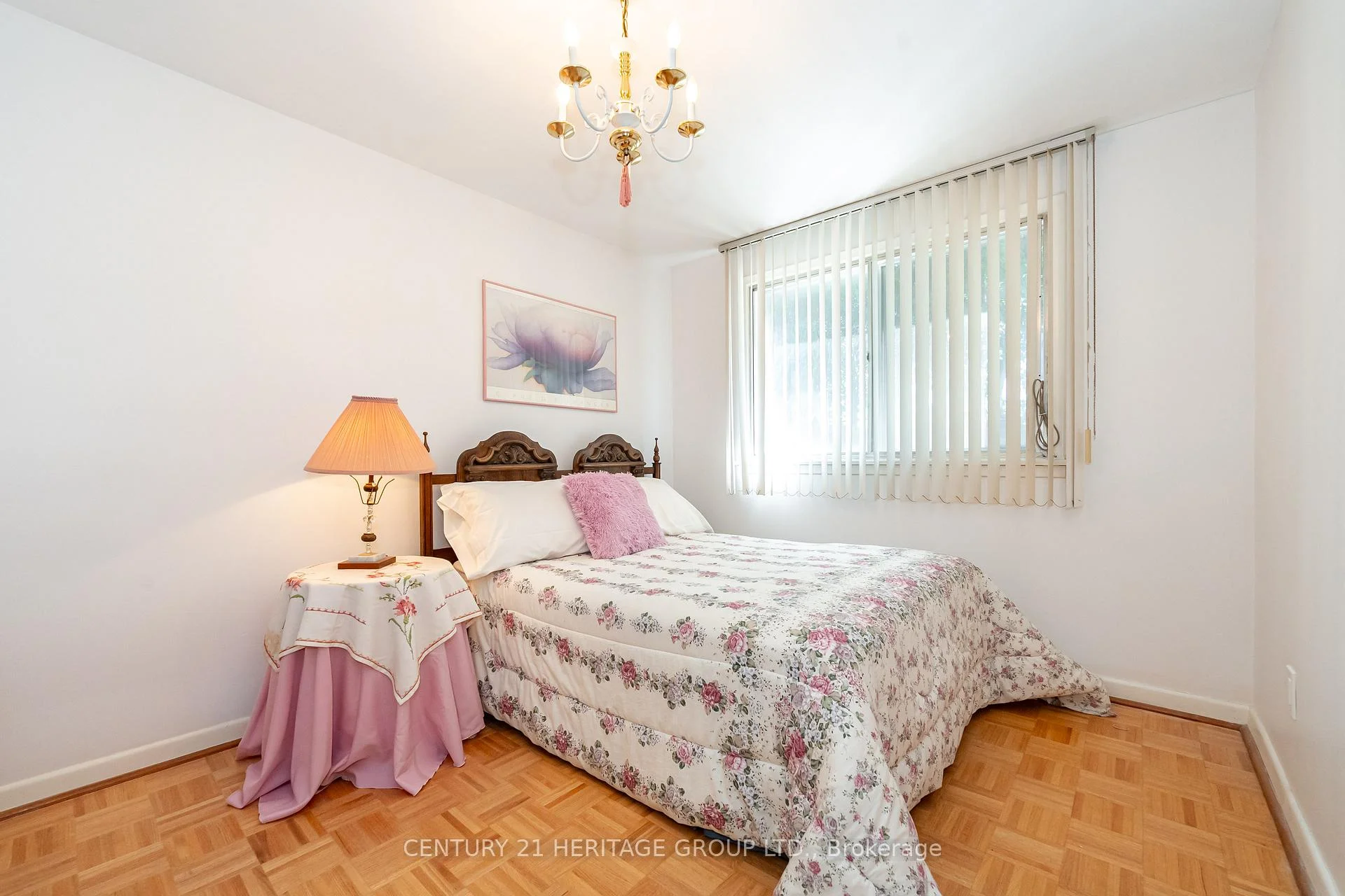 Photo 40 of 37 Gambello Crescent, North York, York University Heights — HOMEH