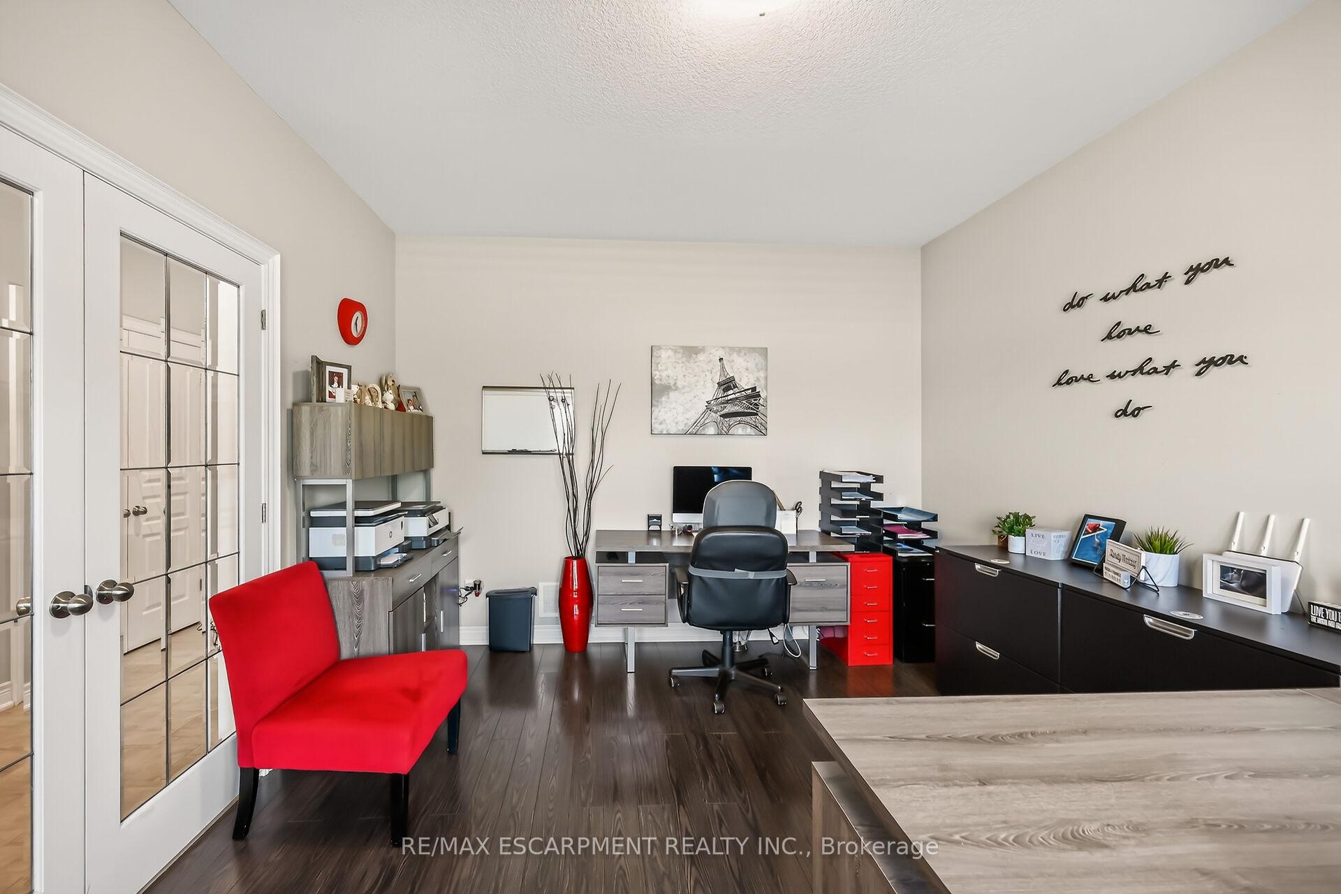 Photo 6 of 8165 Twenty Road E, Hamilton, Rural Glanbrook — HOMEH