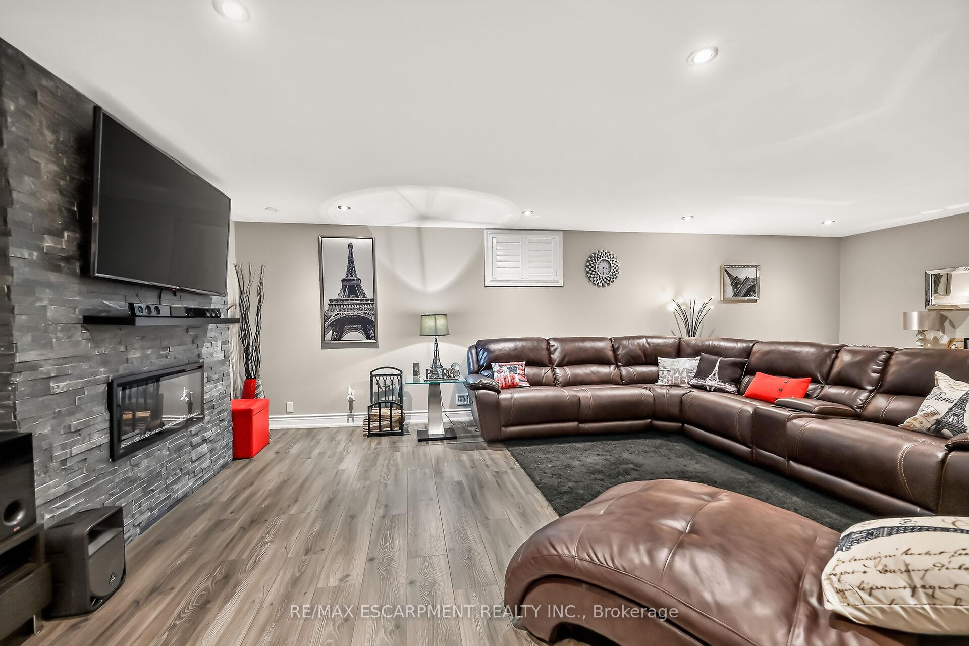Photo 31 of 8165 Twenty Road E, Hamilton, Rural Glanbrook — HOMEH