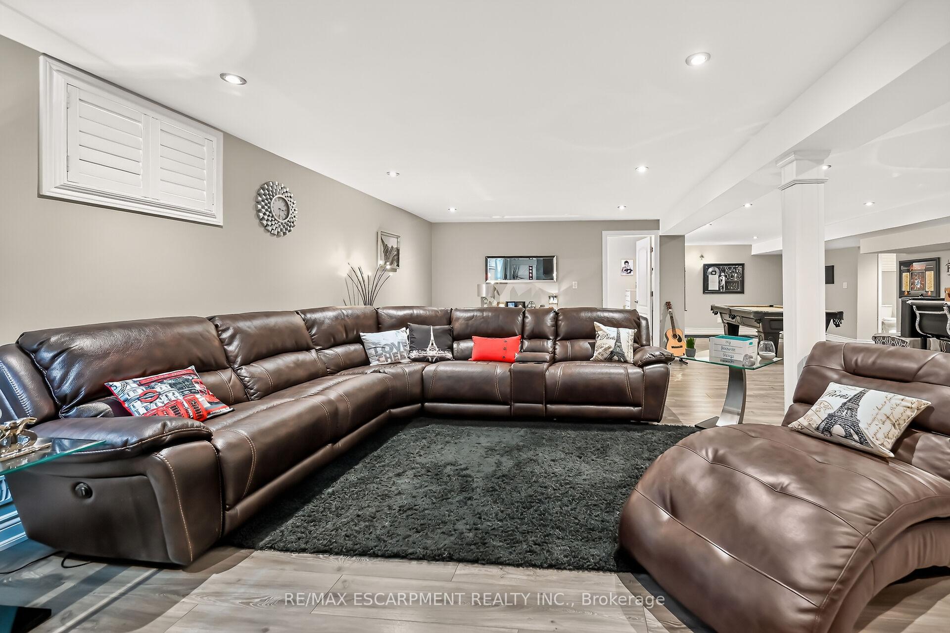 Photo 32 of 8165 Twenty Road E, Hamilton, Rural Glanbrook — HOMEH
