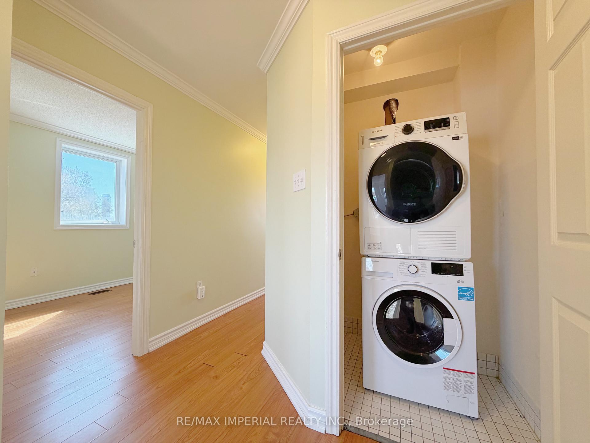 Photo 15 of 621A The Queensway, Etobicoke, Stonegate-Queensway — HOMEH
